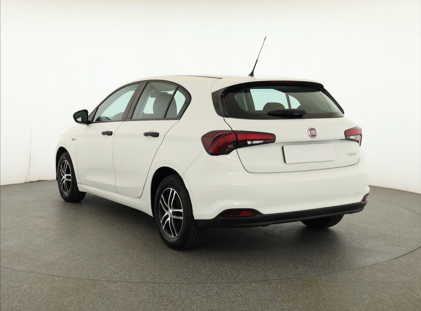 Fiat Tipo, 1.4 16V, Serv.kniha, Klima - fotka 4