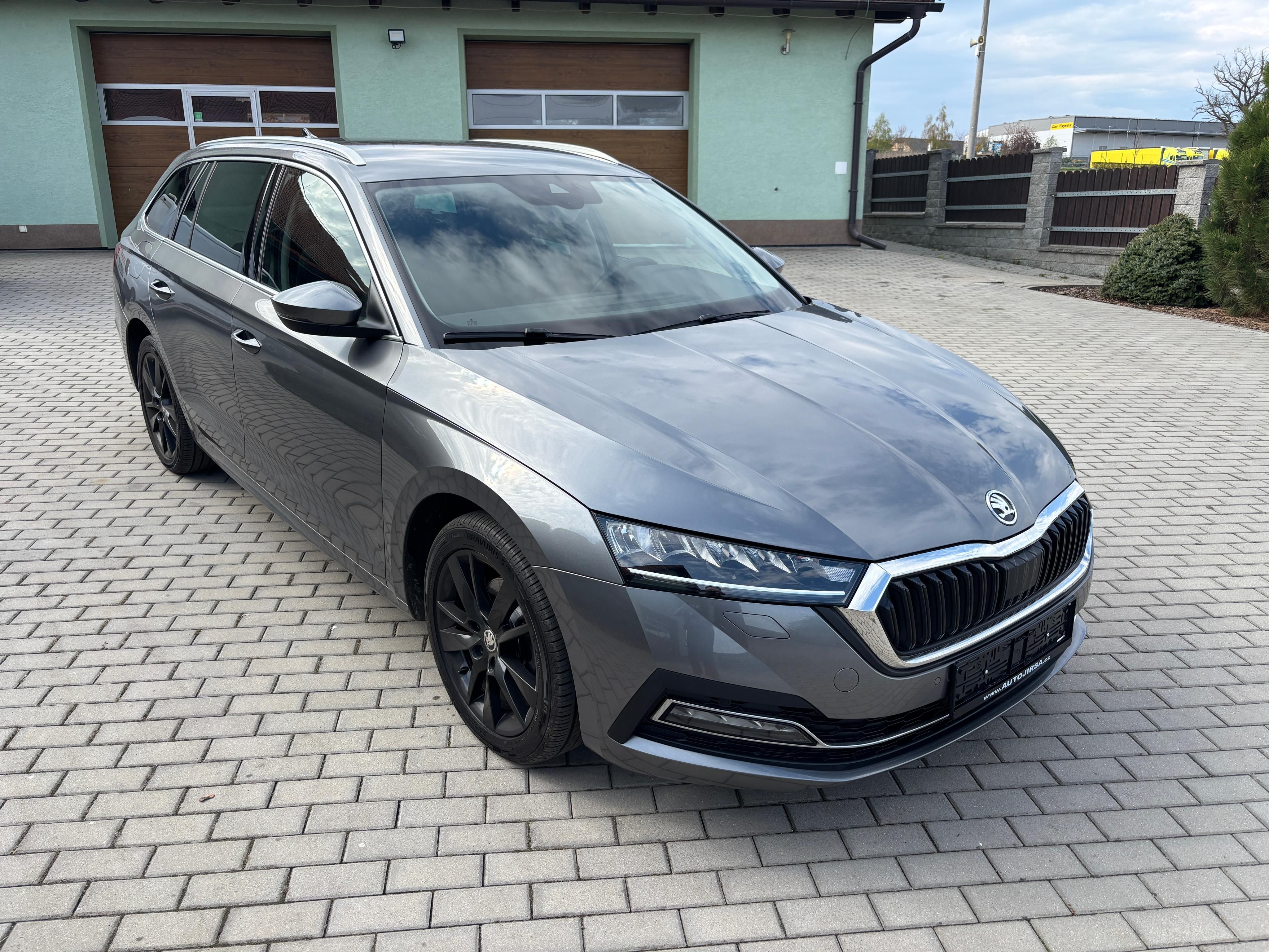 Škoda Octavia, 2,0TDI AMBITION PLUS DSG - fotka 3