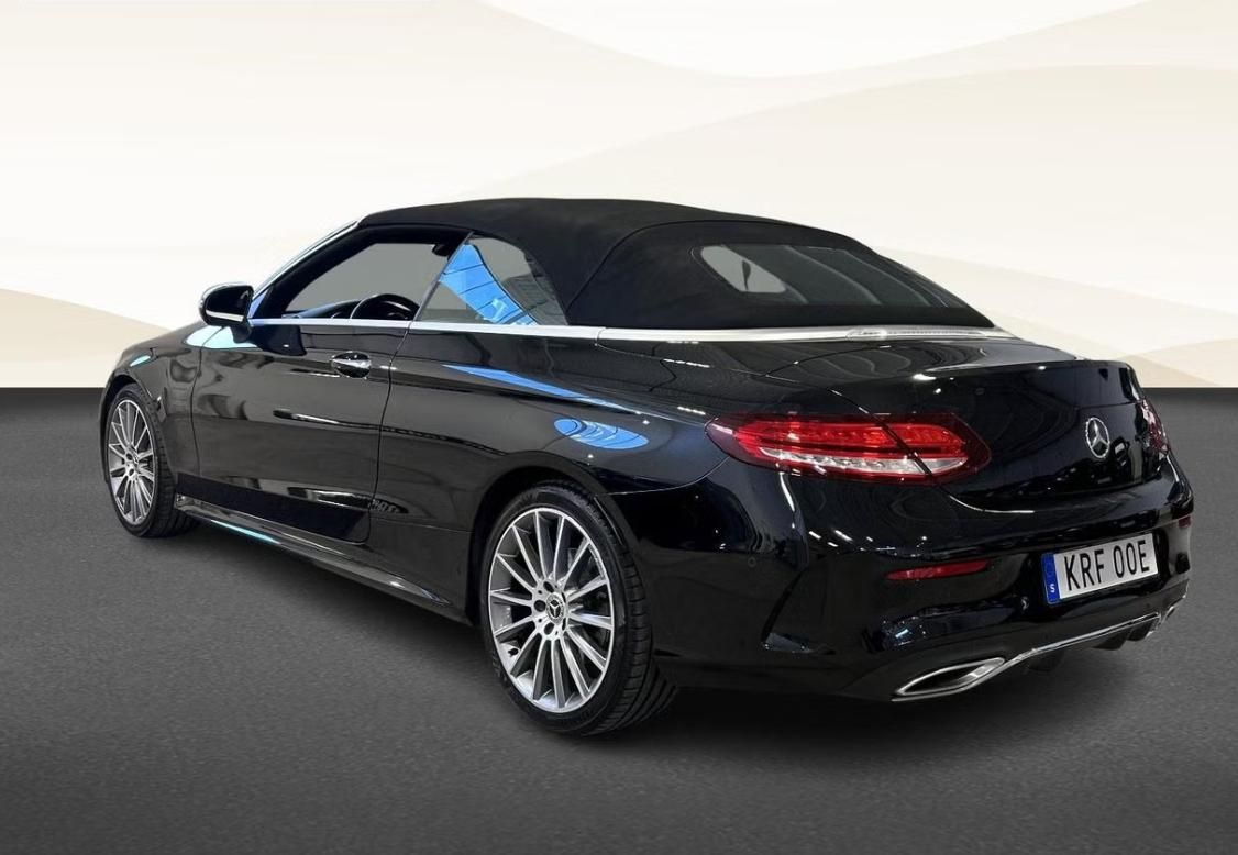 Mercedes-Benz Třídy C, 200 AMG 360kam LED Ambient - fotka 3