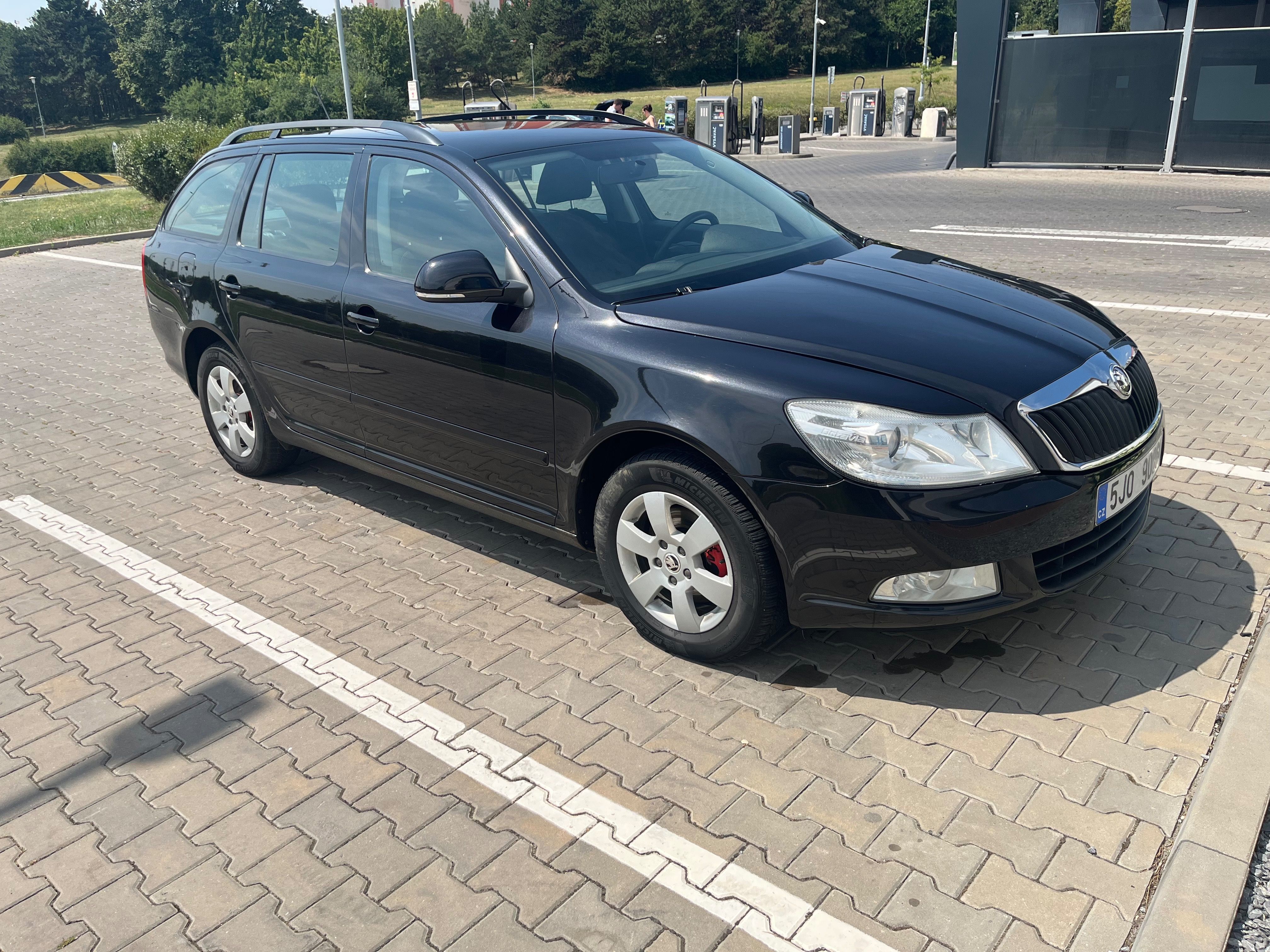 Škoda Octavia, II kombi 2,0 TDI CR CFHC - fotka 3