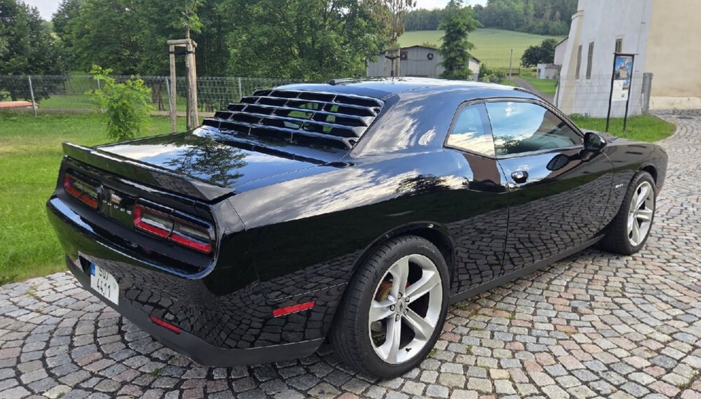 Dodge Challenger, Dodge Challenger 5,7 HEMI - fotka 4