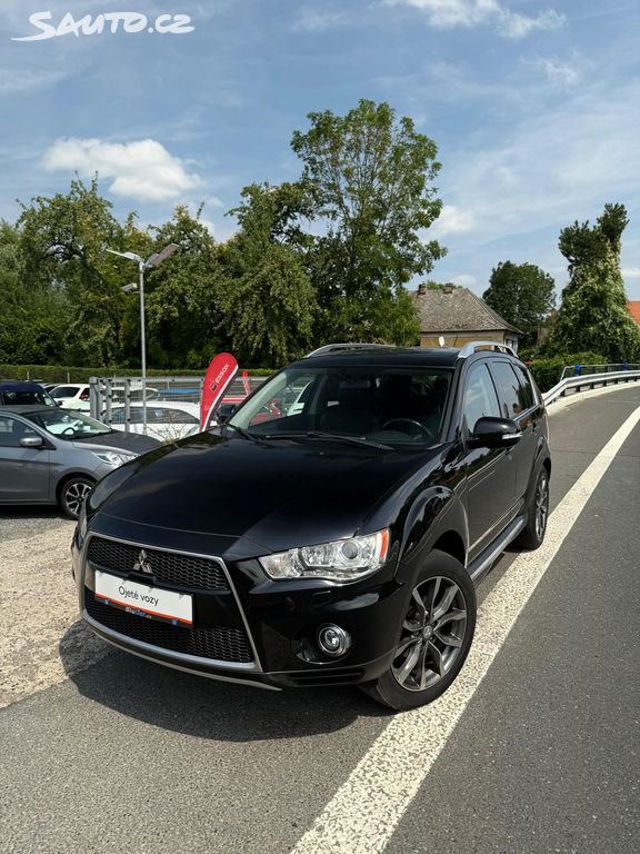 Mitsubishi Outlander, 2.0DI-D FL 7.Míst 4x4 Kůže Nav