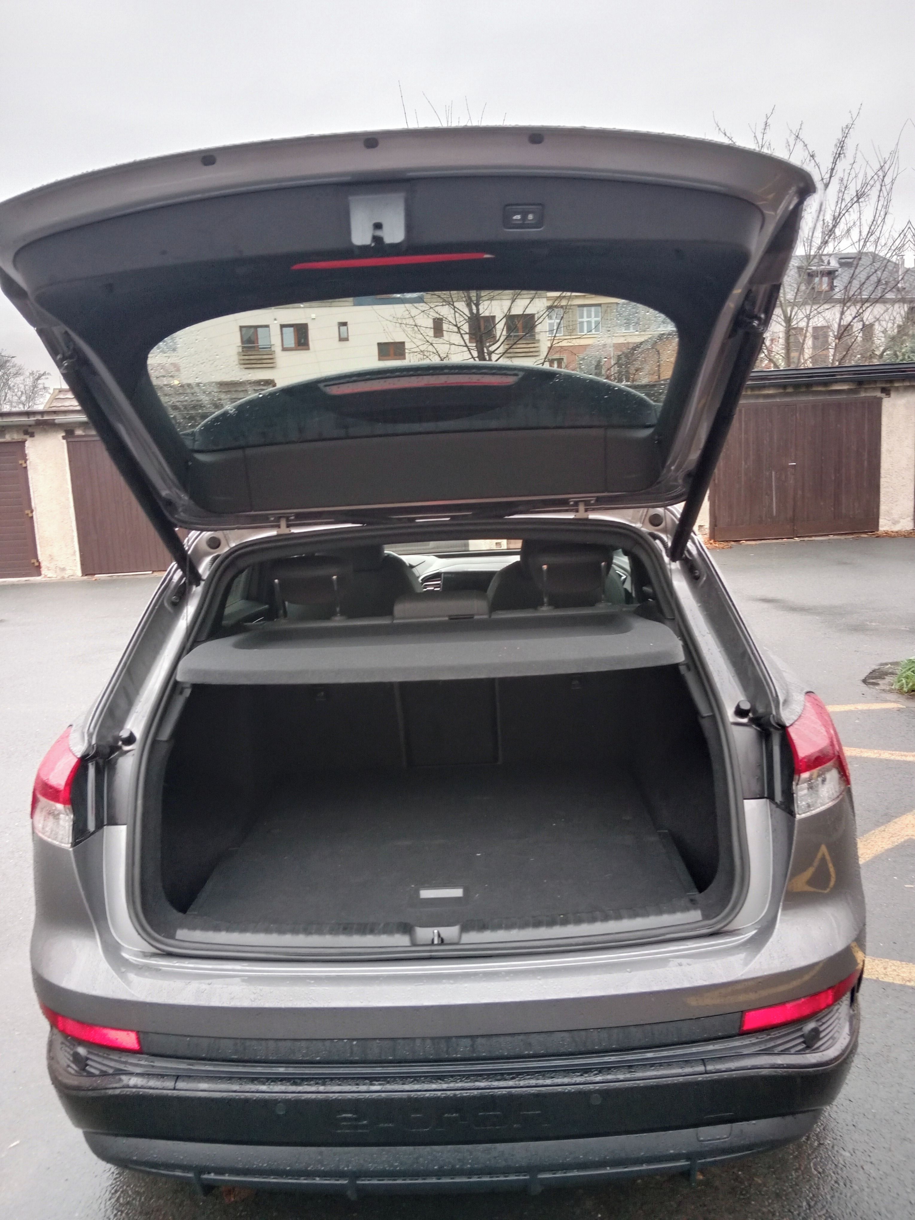 Audi Q4 e-tron, E-tron50 S-LINE QUATTRO - fotka 5