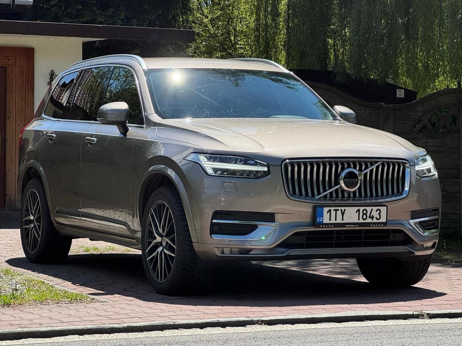 Volvo XC90, B5 AWD 1.MAJITEL ČR CRYSTAL