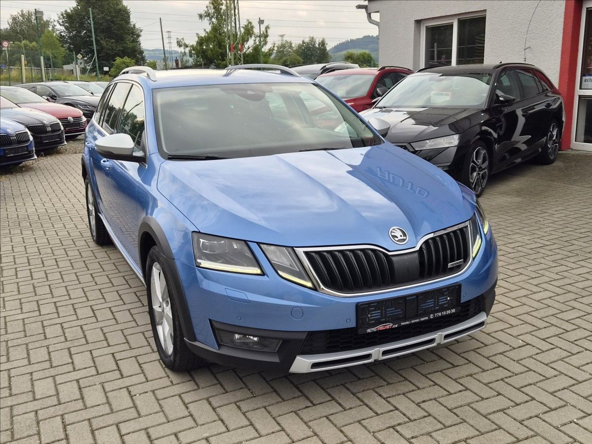 Škoda Octavia, 2,0 TDi SCOUT *WEBASTO*KAMERA* - fotka 4