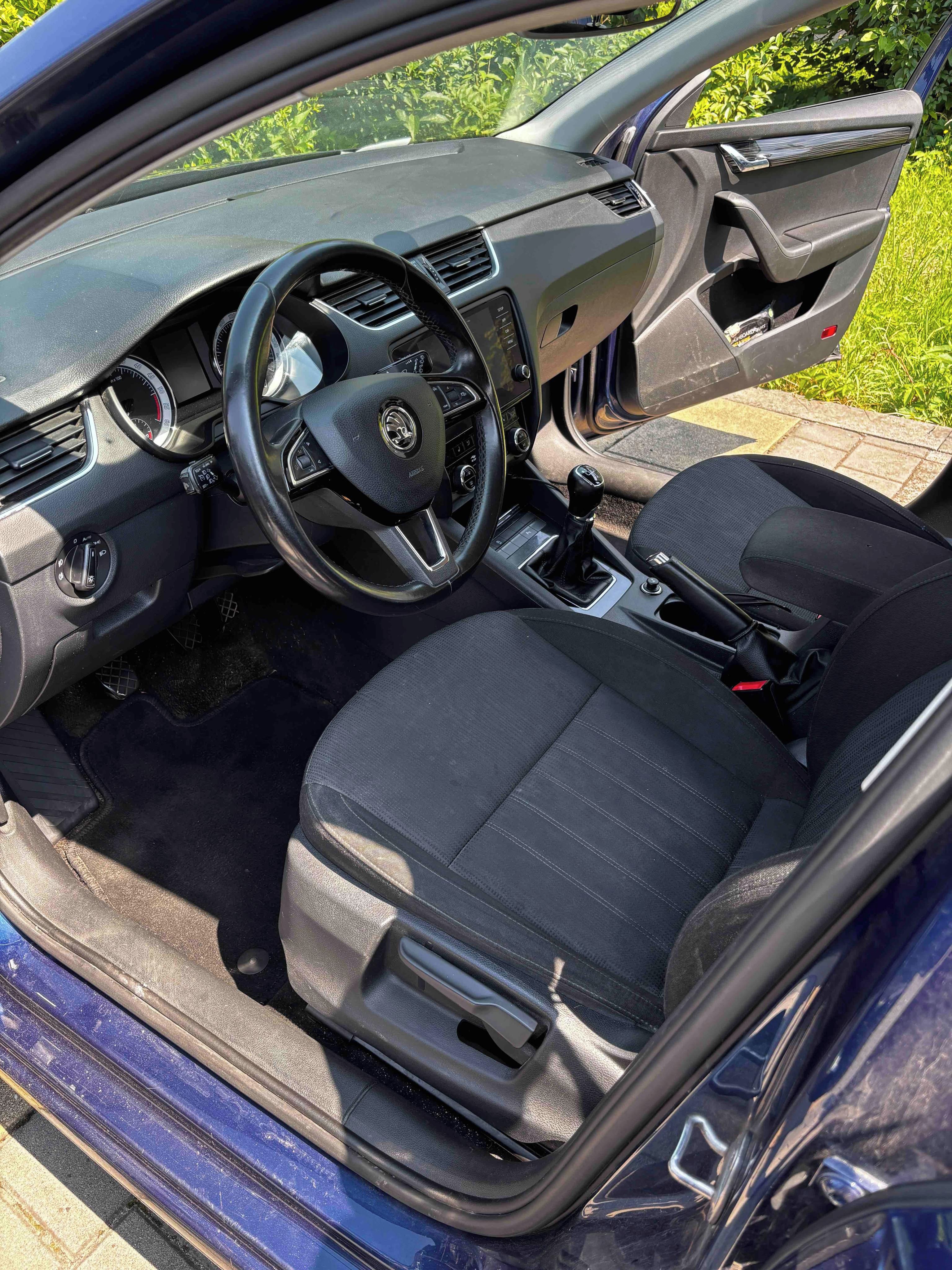 Škoda Octavia - fotka 2