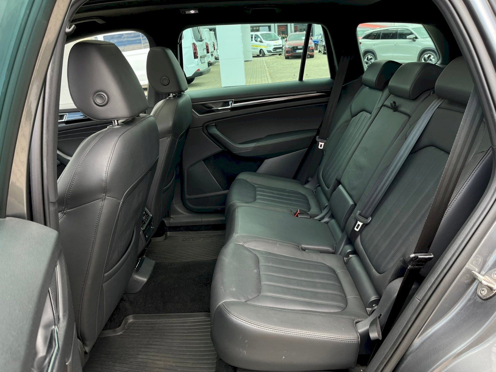 Škoda Kodiaq, 2.0 TDI 147 kW L&K 4x4 DSG - fotka 3