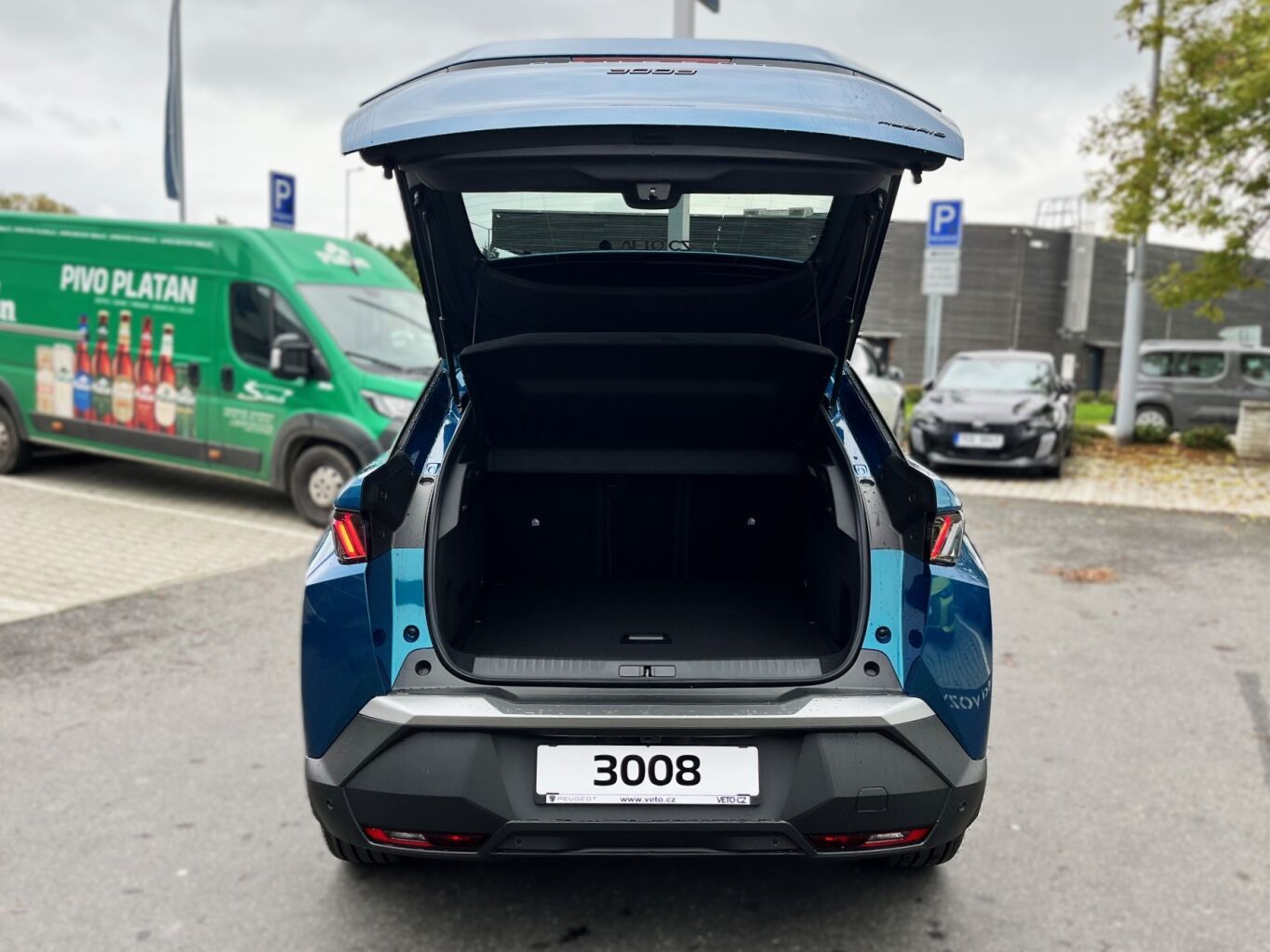 Peugeot 3008, 3008 BUSINESS Hybrid 145 e-DCS - fotka 4