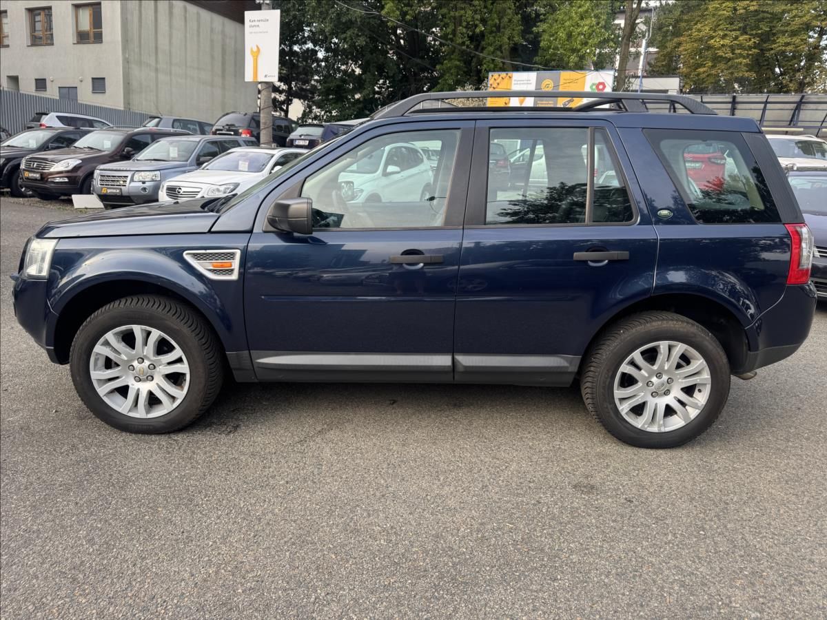 Land Rover Freelander, 2,2 krasný stav - fotka 5