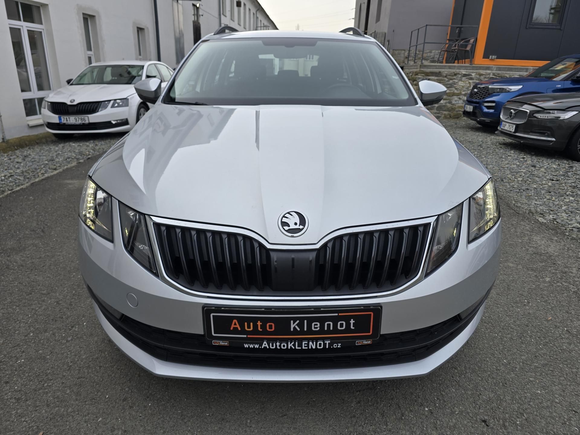 Škoda Octavia, 1,6TDI STYLE LED DIGIKLIMA-DPH - fotka 3