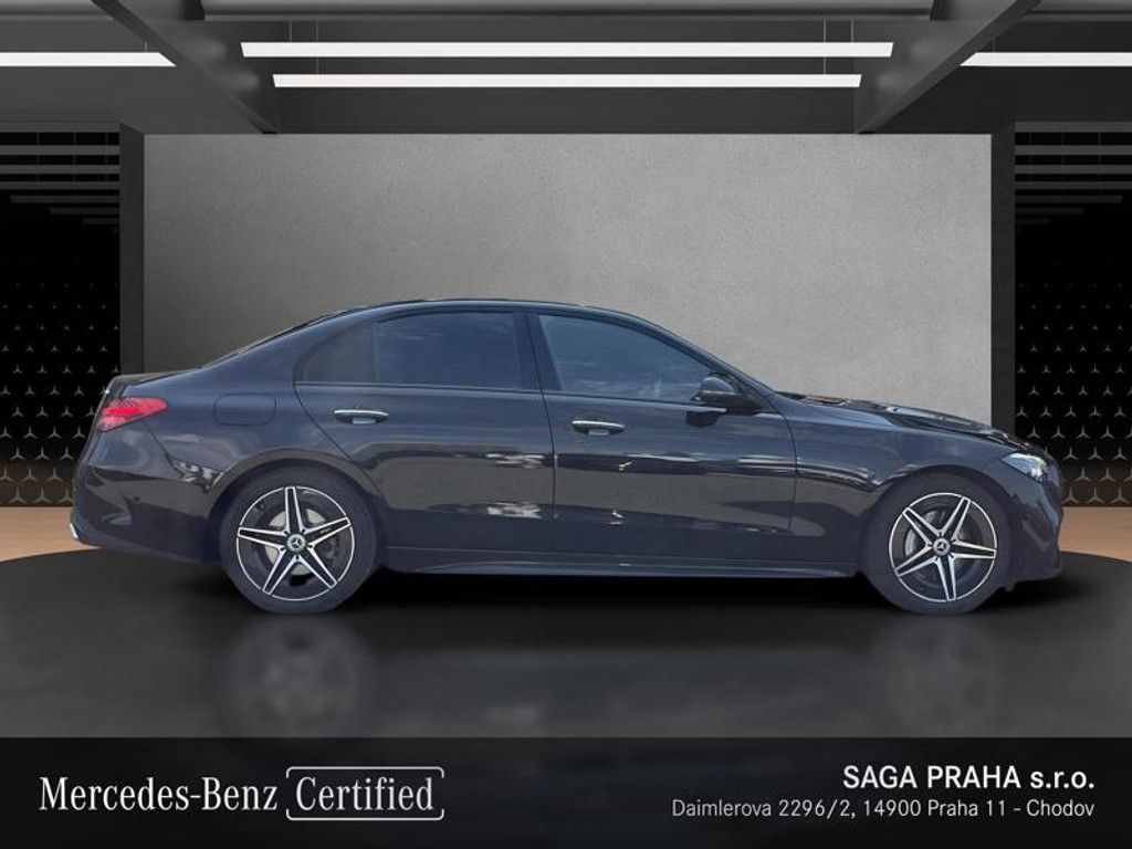 Mercedes-Benz Třídy C, C 200 4MATIC AMG Night - fotka 3