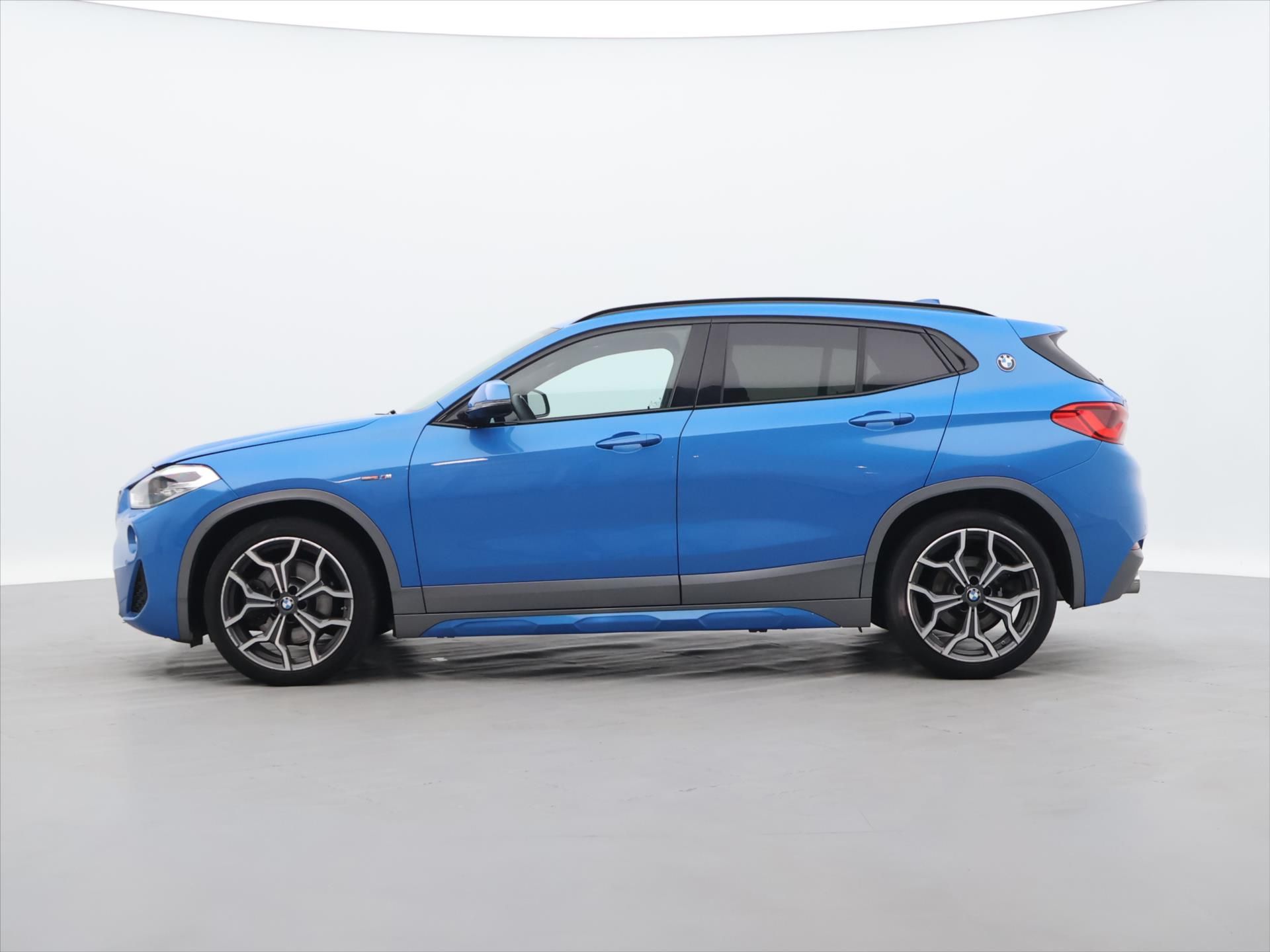 BMW X2, 2,0 20d 140kW xDrive MSPORT CZ - fotka 4