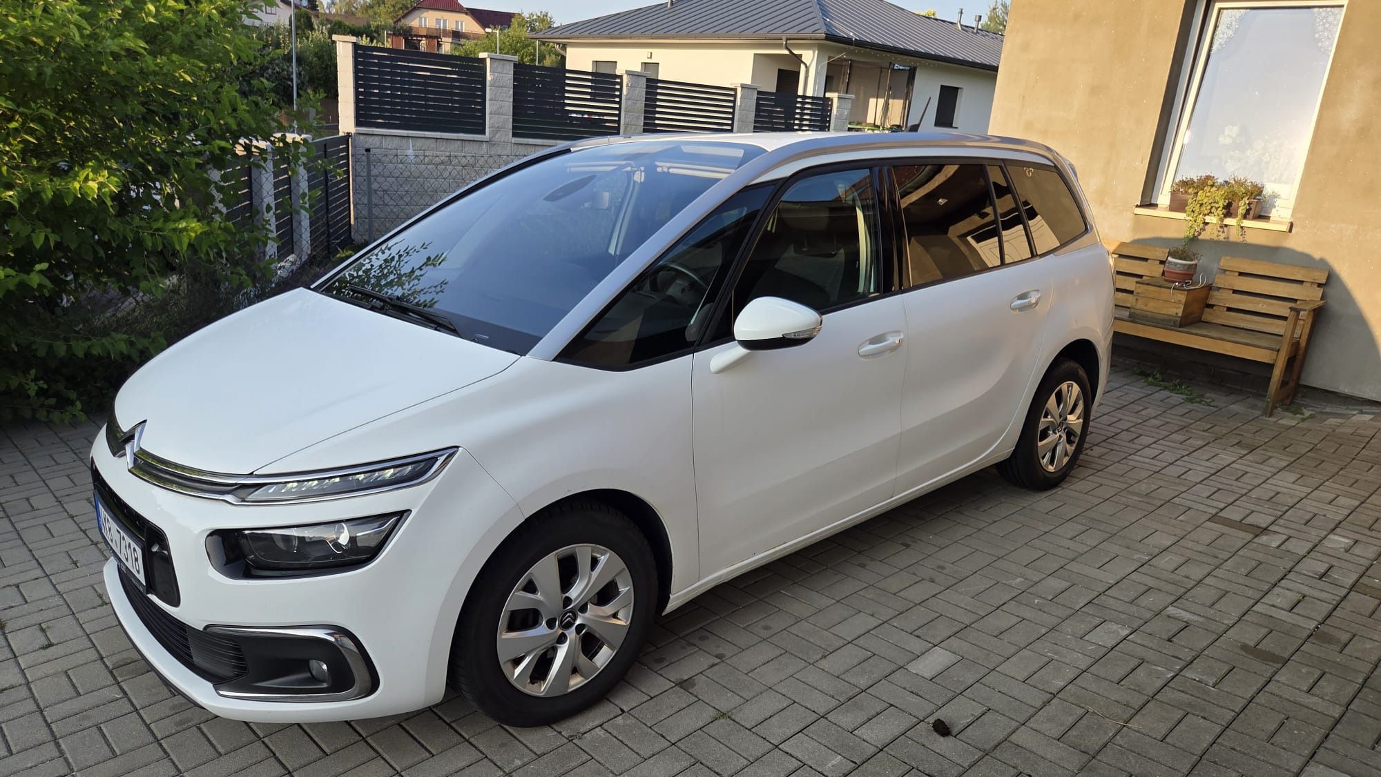 Citroën Grand C4 Picasso, Citroën C4 Grand 1.6HDI