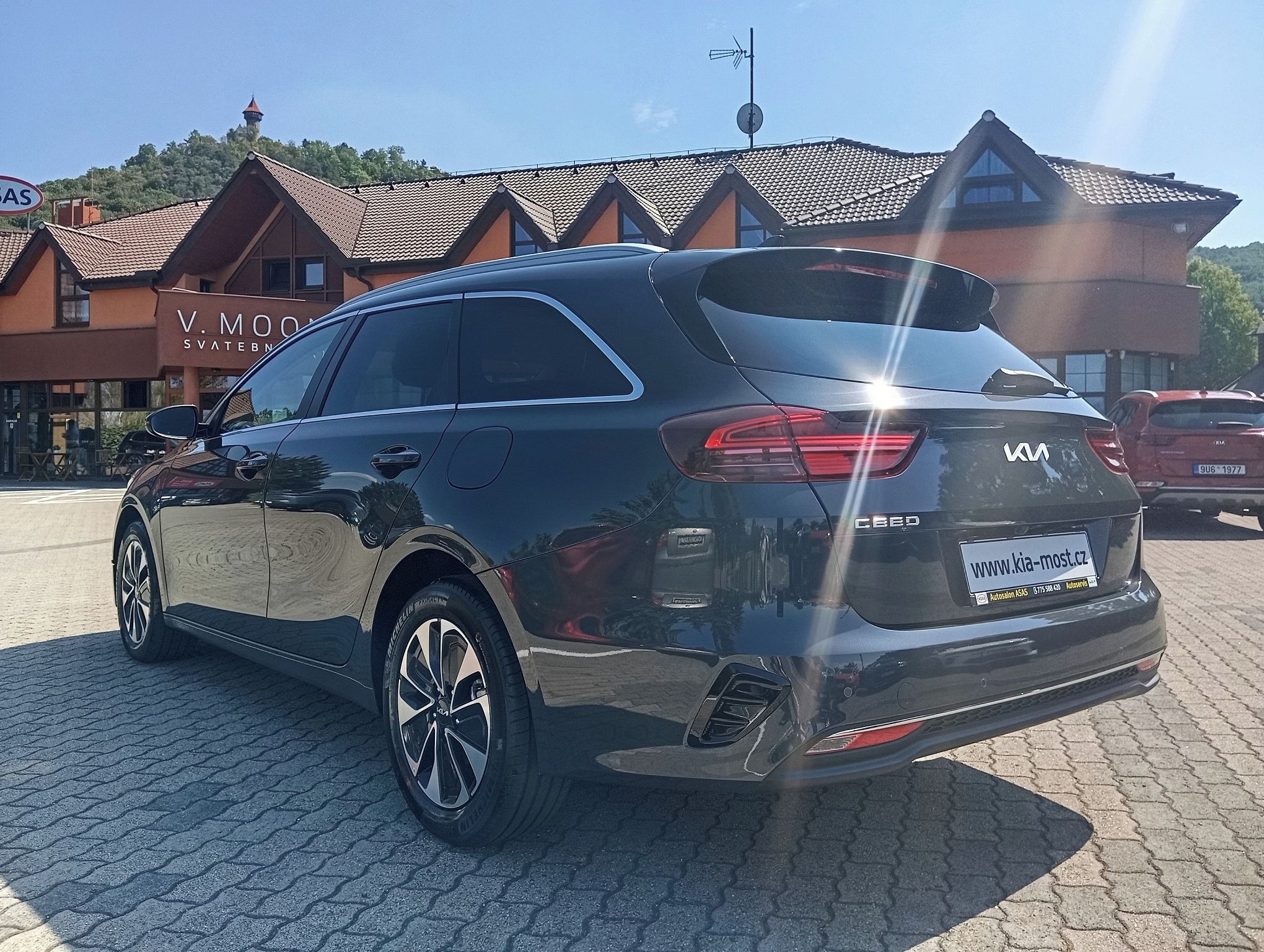 Kia Cee´d SW, 1.5 T-GDi 7DCT TOP - fotka 6