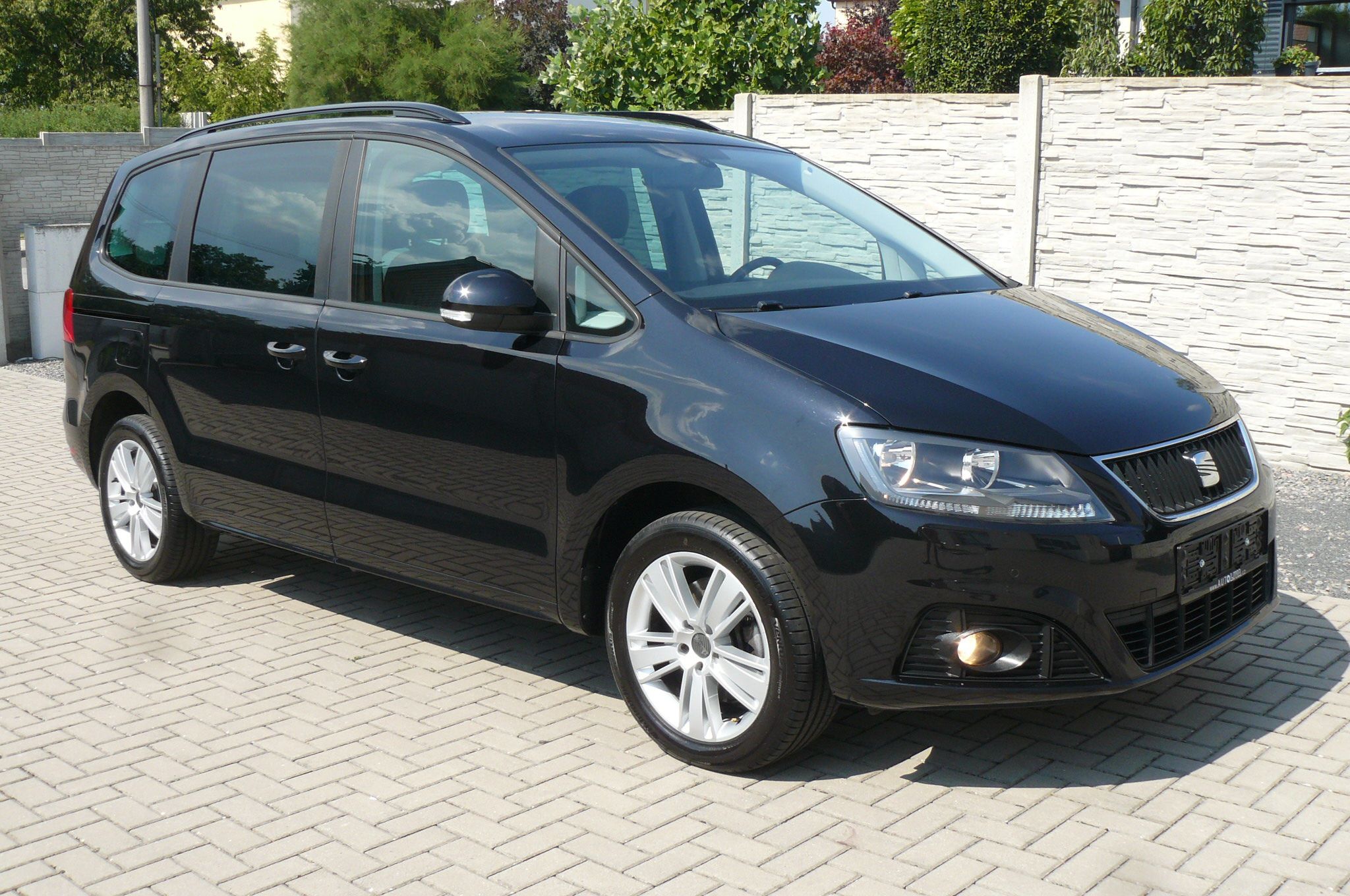 Seat Alhambra, 1.4 TSi, 110kW, KAMERA, ALU. - fotka 2