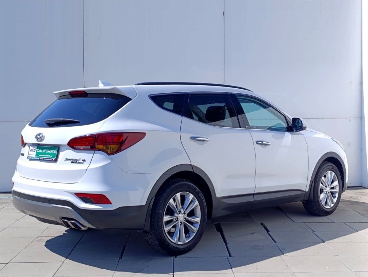 Hyundai Santa Fe, 2,2 CRDi 4x4 Aut., Navi Kamera - fotka 6