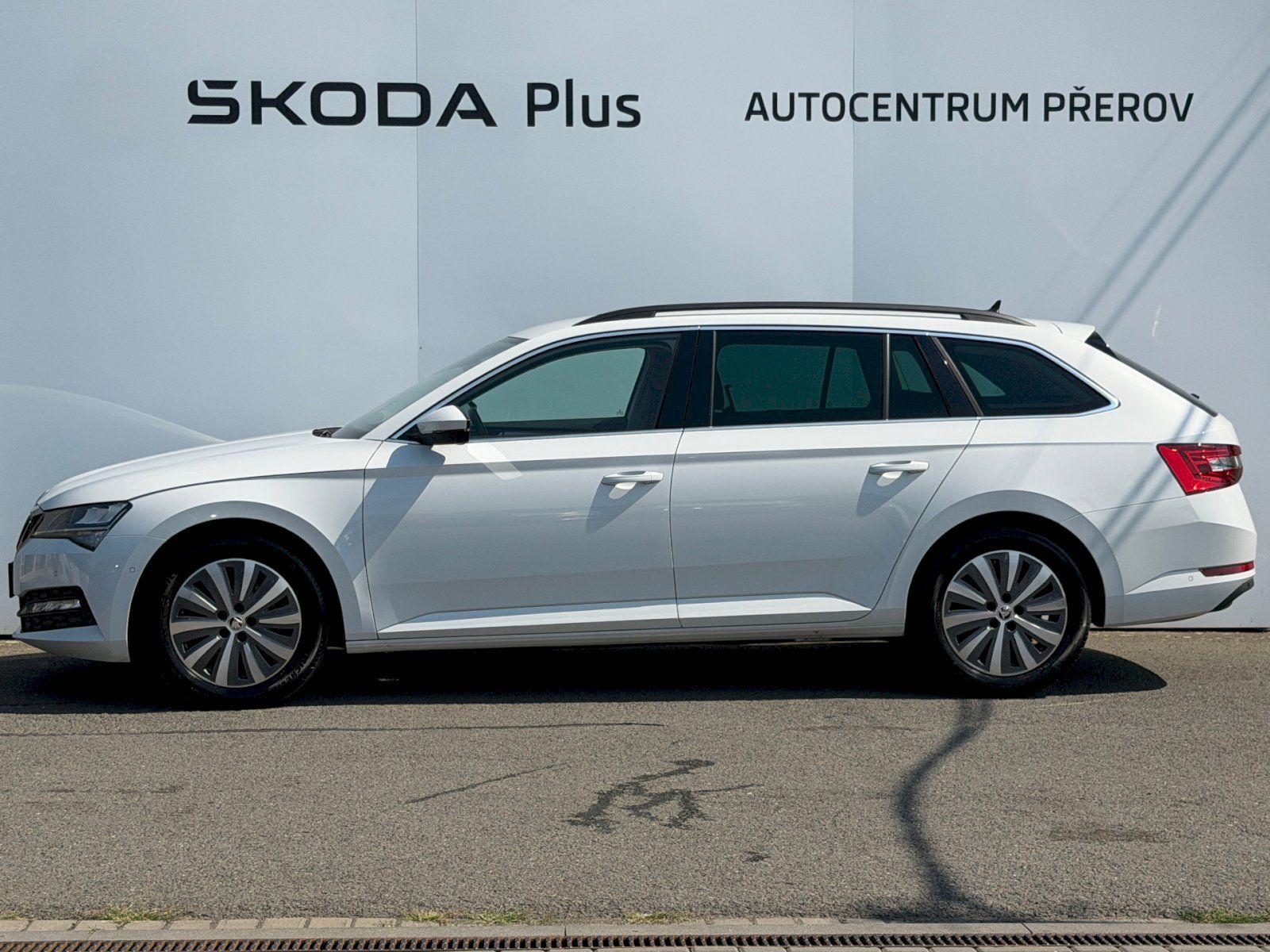 Škoda Superb, 2.0 TDI 110kW Comfort Plus - fotka 3