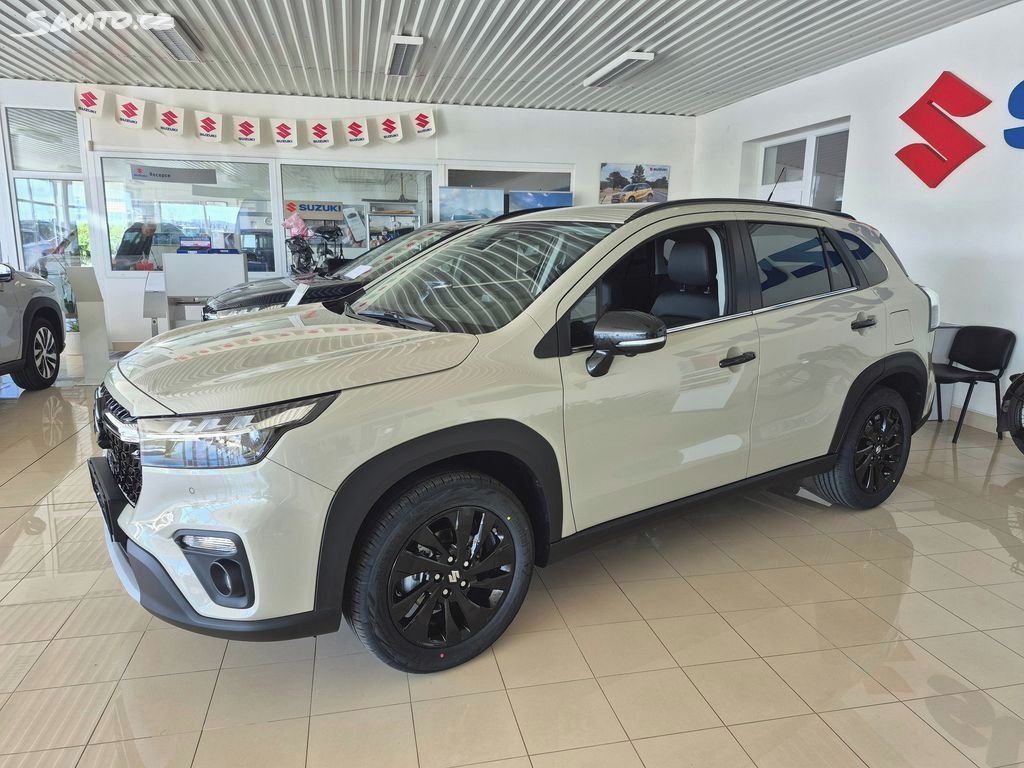 Suzuki S-Cross, 1,4 Elegance Black Edition - fotka 5