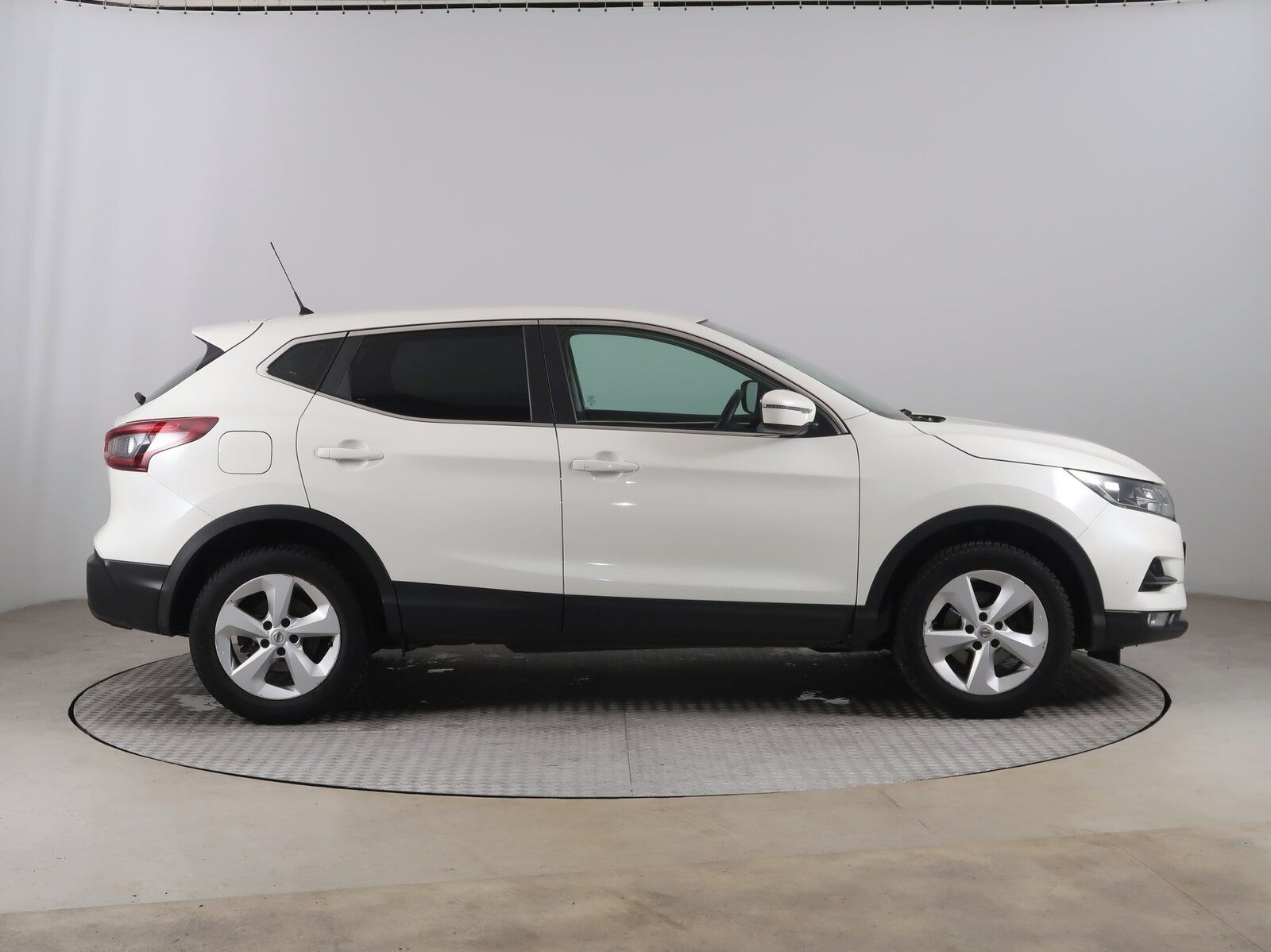 Nissan Qashqai, 1.3 DIG-T - fotka 6