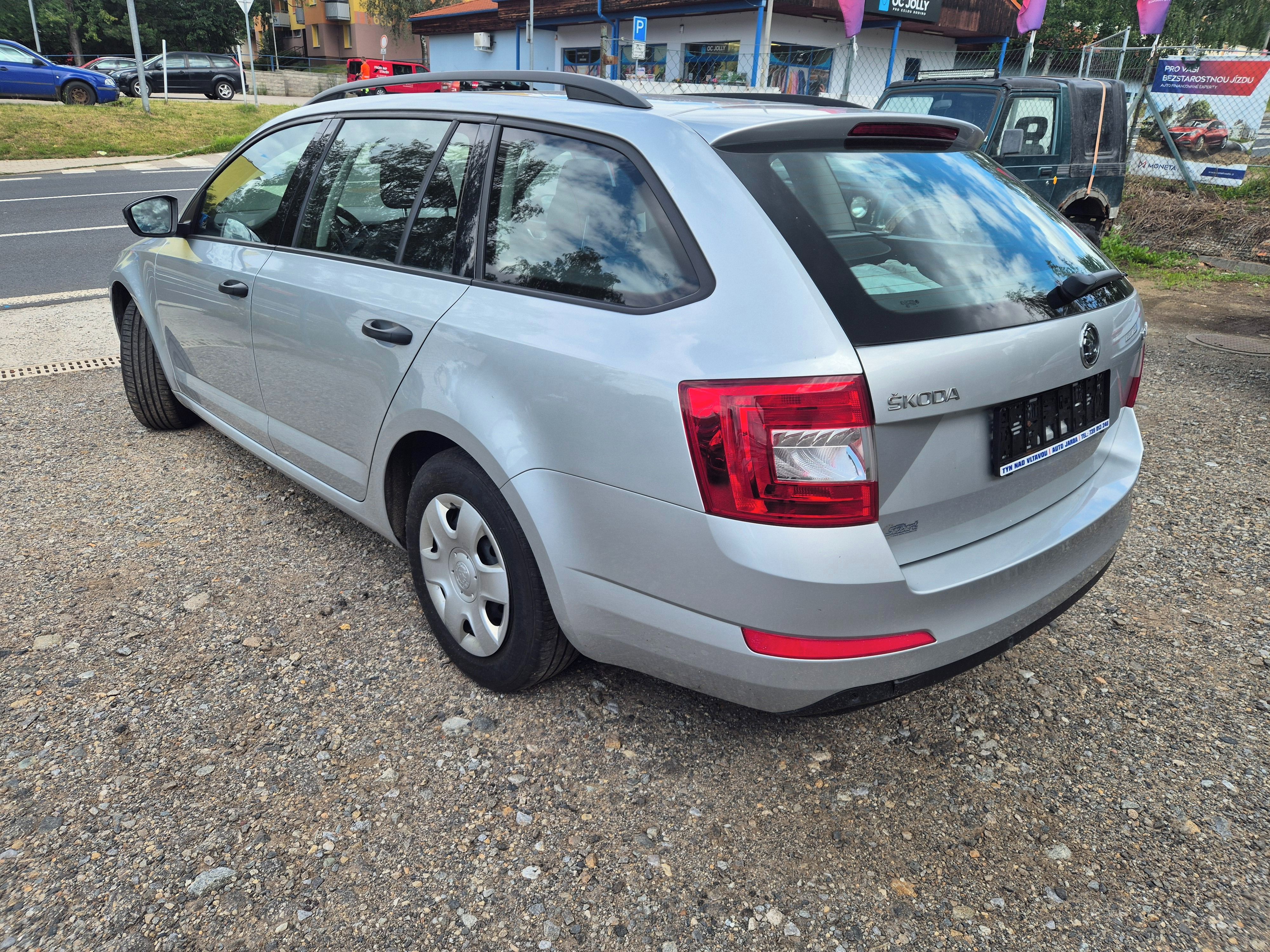 Škoda Octavia, 1,2Tsi v.Sedadel - fotka 6