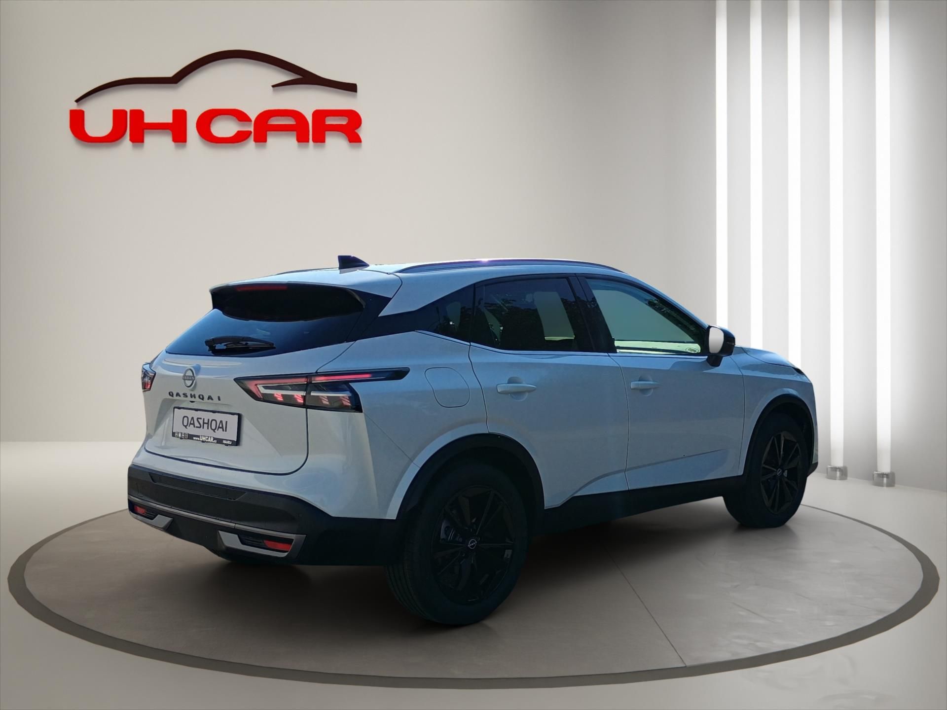 Nissan Qashqai, 1,3   Tekna AT 4x4 - fotka 5