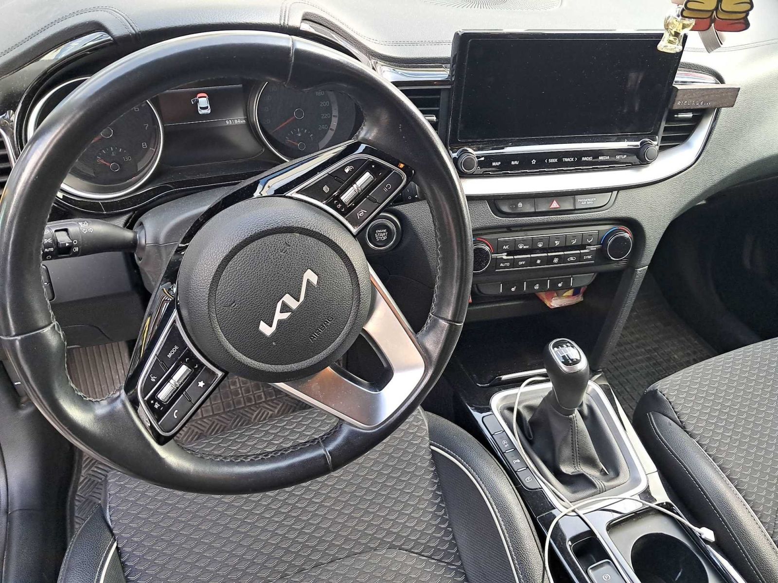 Kia XCee´d, 1.5 T-GDI, ČR,1.maj - fotka 3
