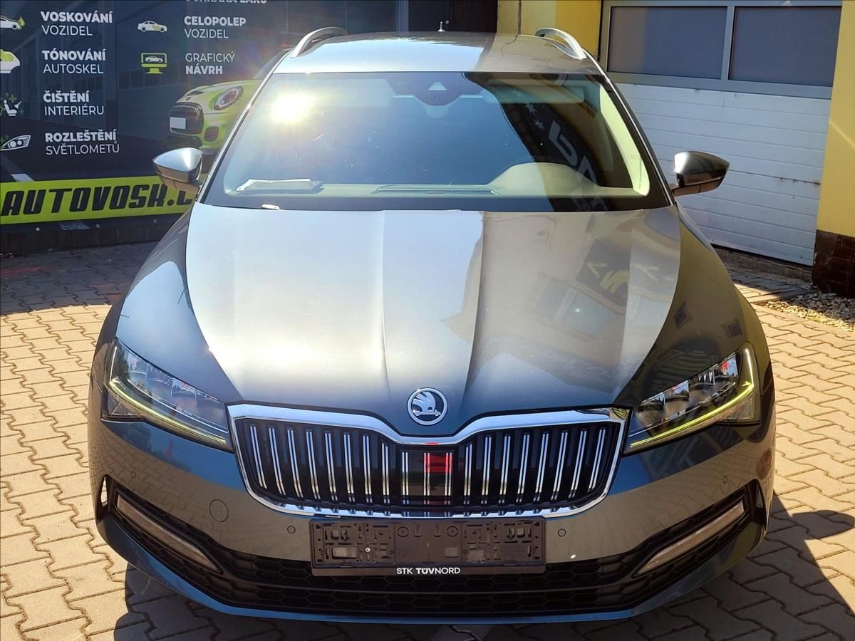 Škoda Superb, 2,0 TDi DSG 4x4 190k *CEBIA* - fotka 2