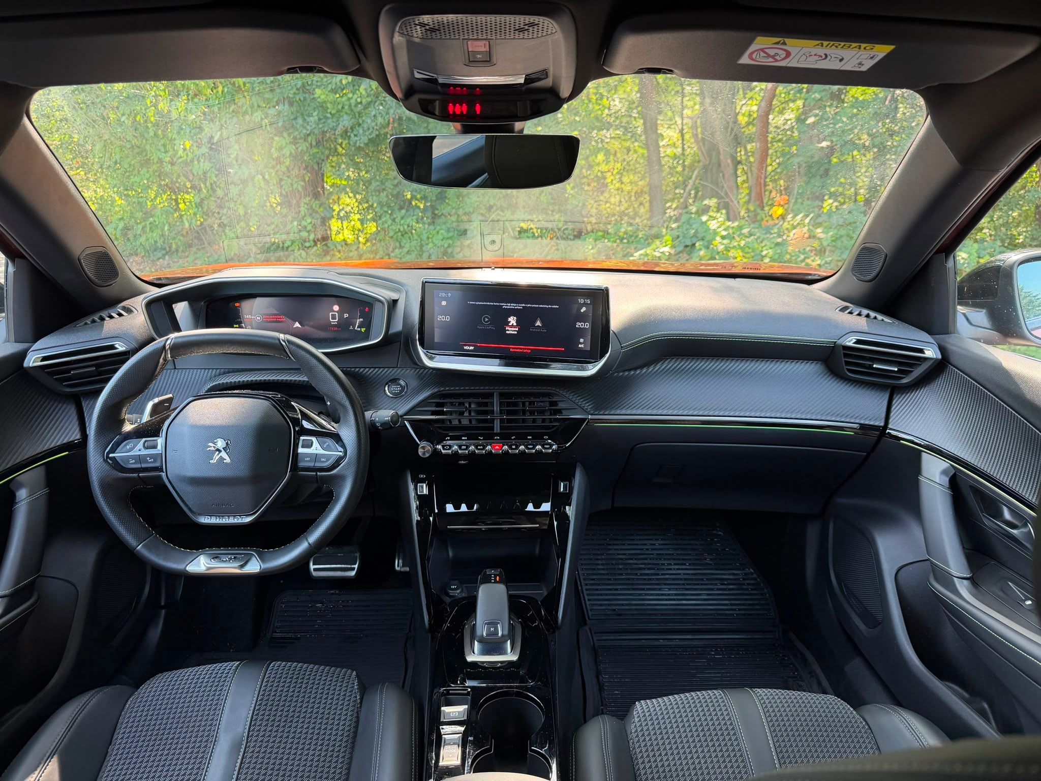 Peugeot 2008, GT LINE,130 koní, Automat 8st. - fotka 6