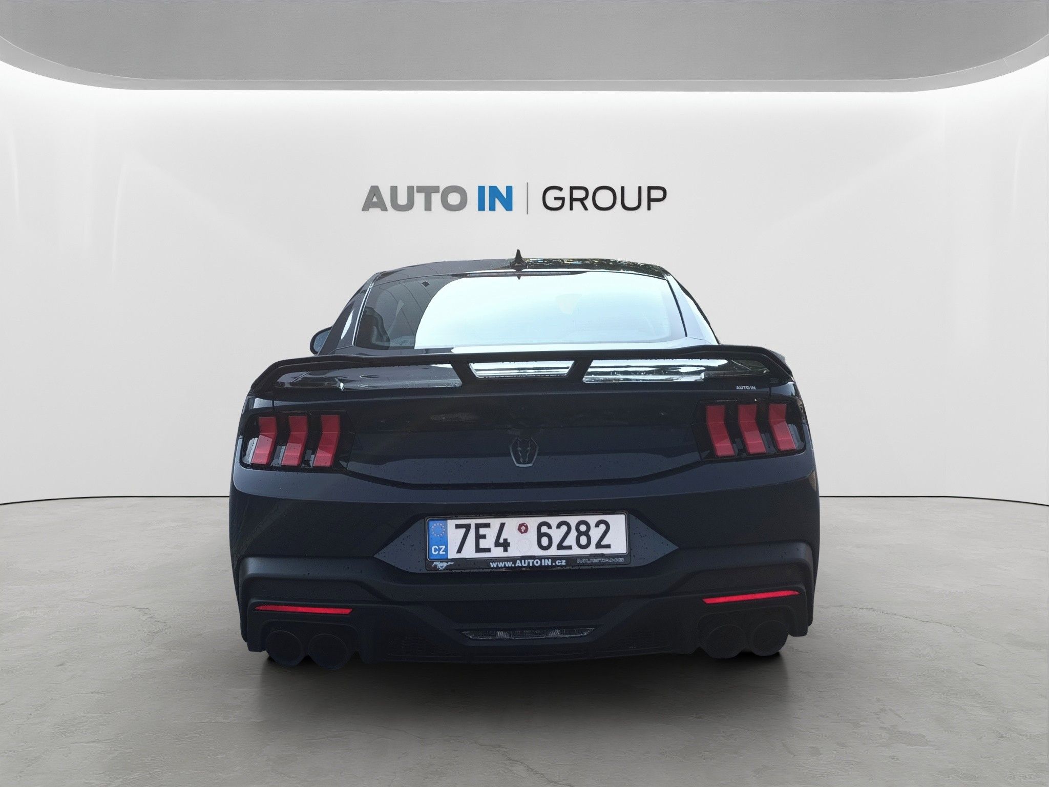 Ford Mustang, Mustang MUSTANG V8 DARK HORSE - fotka 5