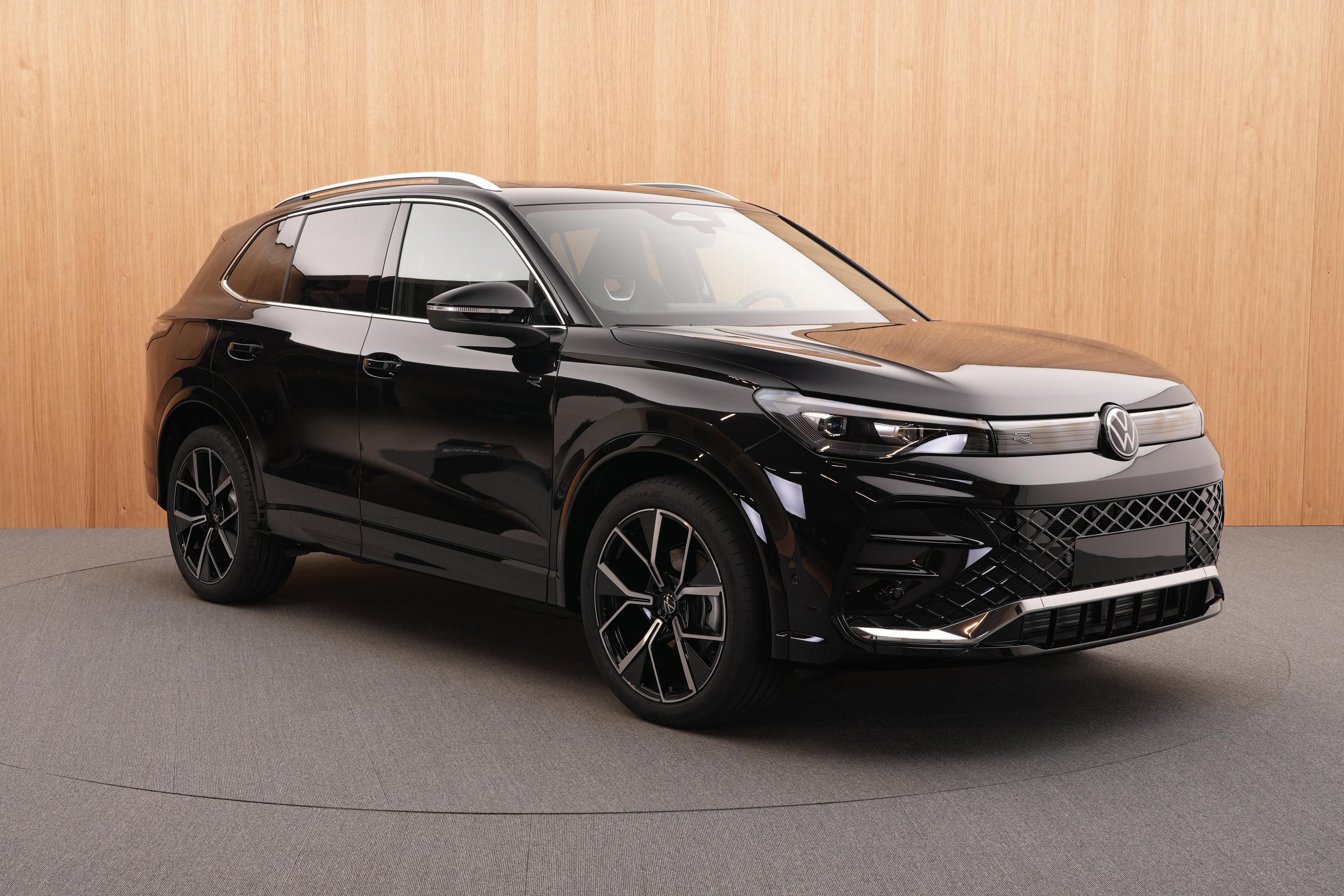 Volkswagen Tiguan, R-Line People 1.5 eTSI DSG - fotka 6