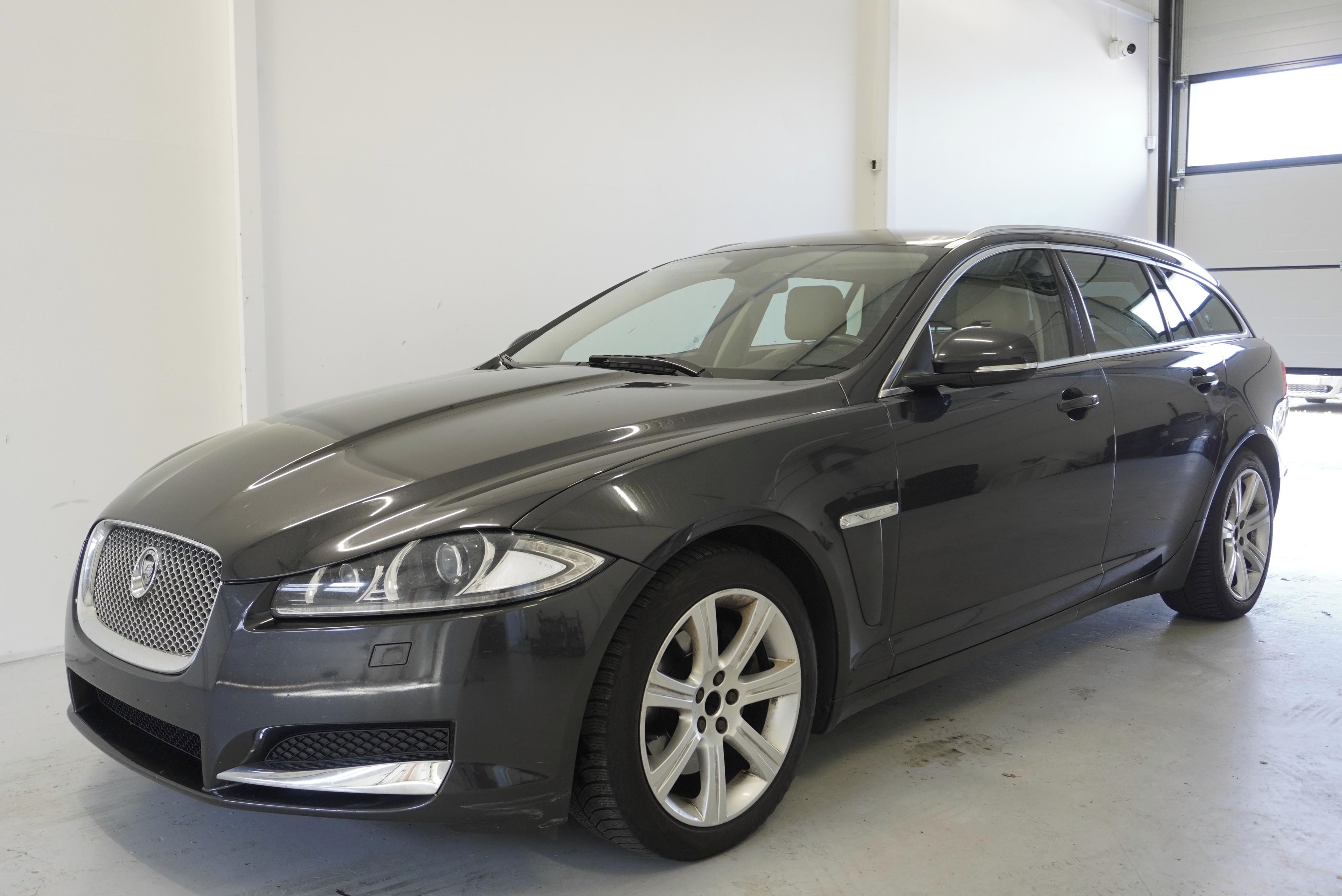 Jaguar XF, 3.0 D 177kW Rdesign SPORTBRAKE