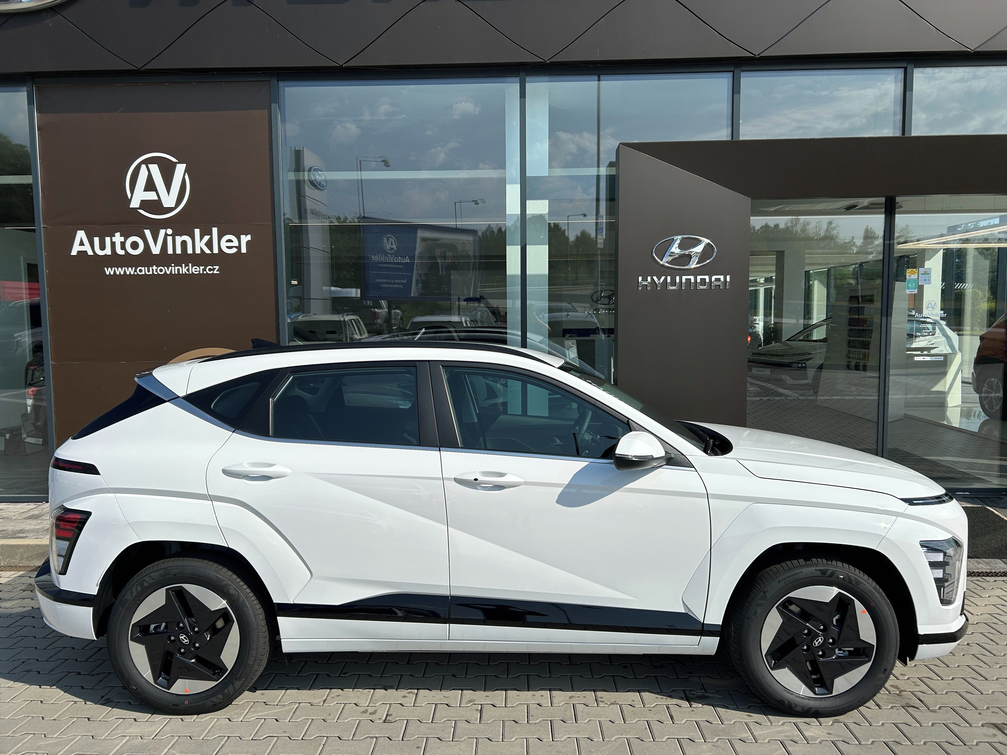 Hyundai Kona, EV 27 64,8 SMART CLIMATE - fotka 4