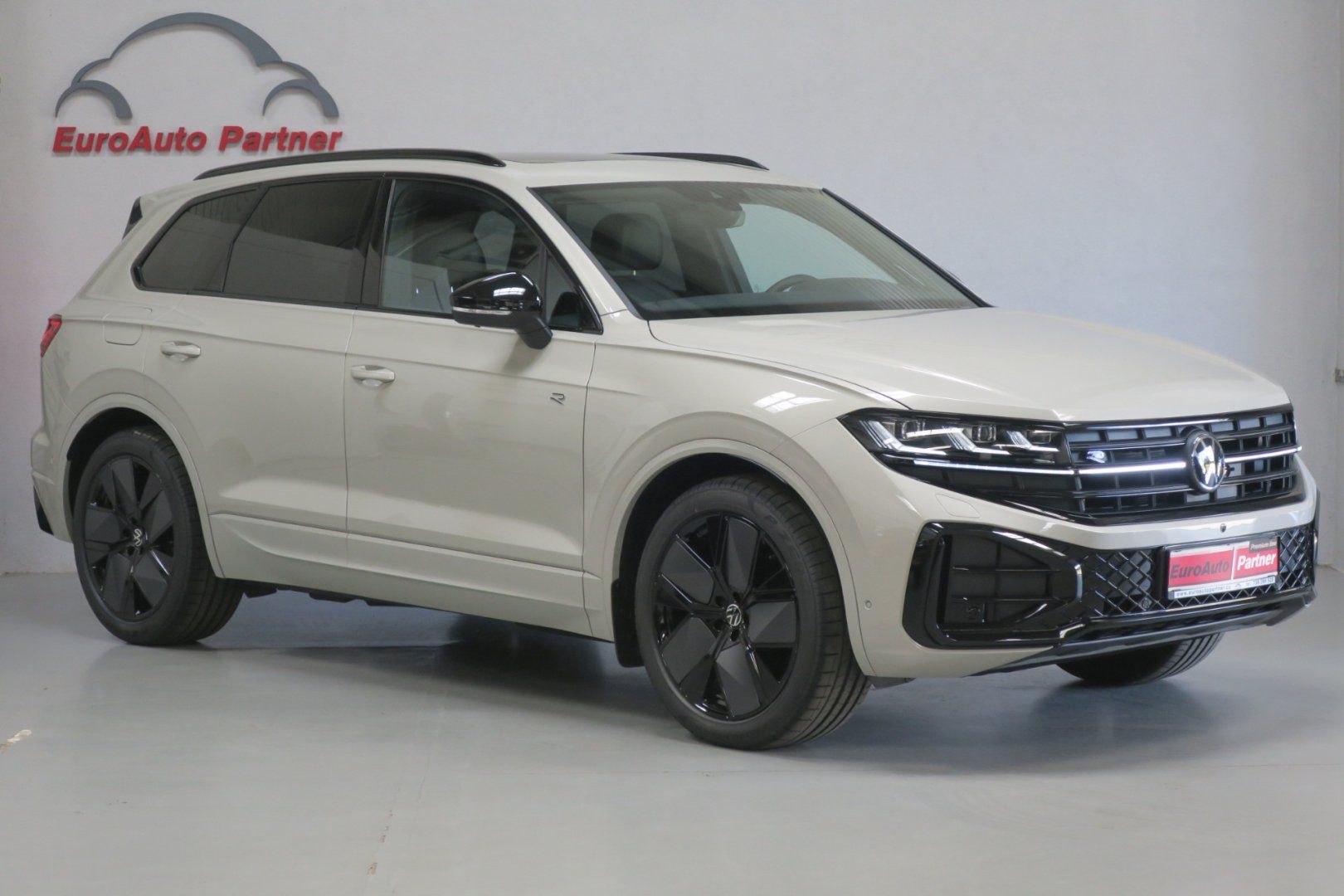 Volkswagen Touareg, NEW Final Edition R Line 210kW - fotka 4