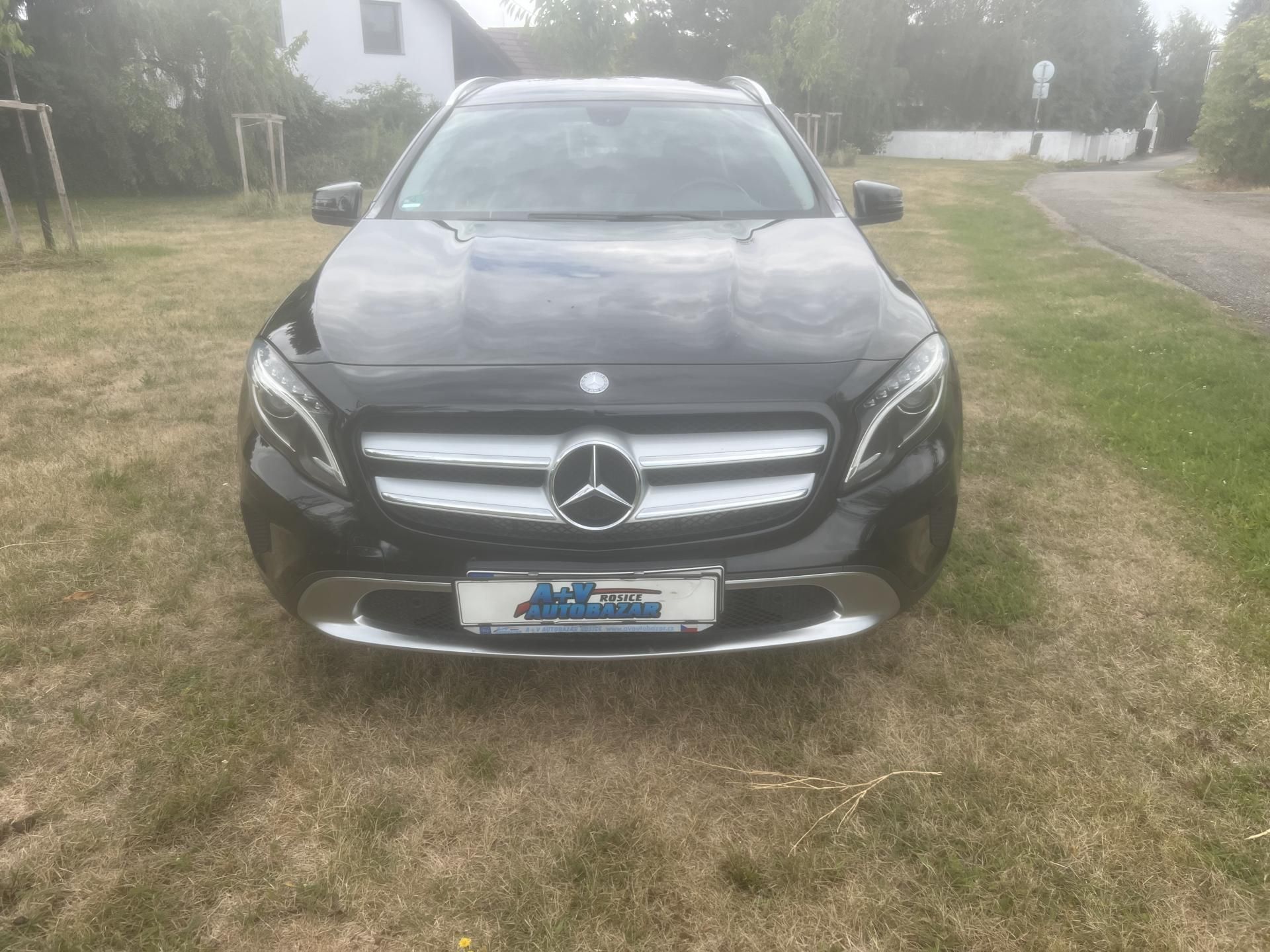 Mercedes-Benz GLA, GLA 220 CDI 125 kw 4x4 - fotka 3