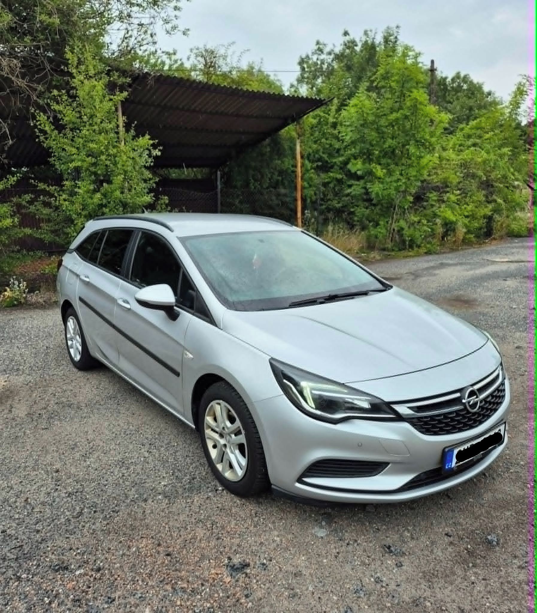 Opel Astra, Sport Tourer 1.6 Cdti - fotka 6