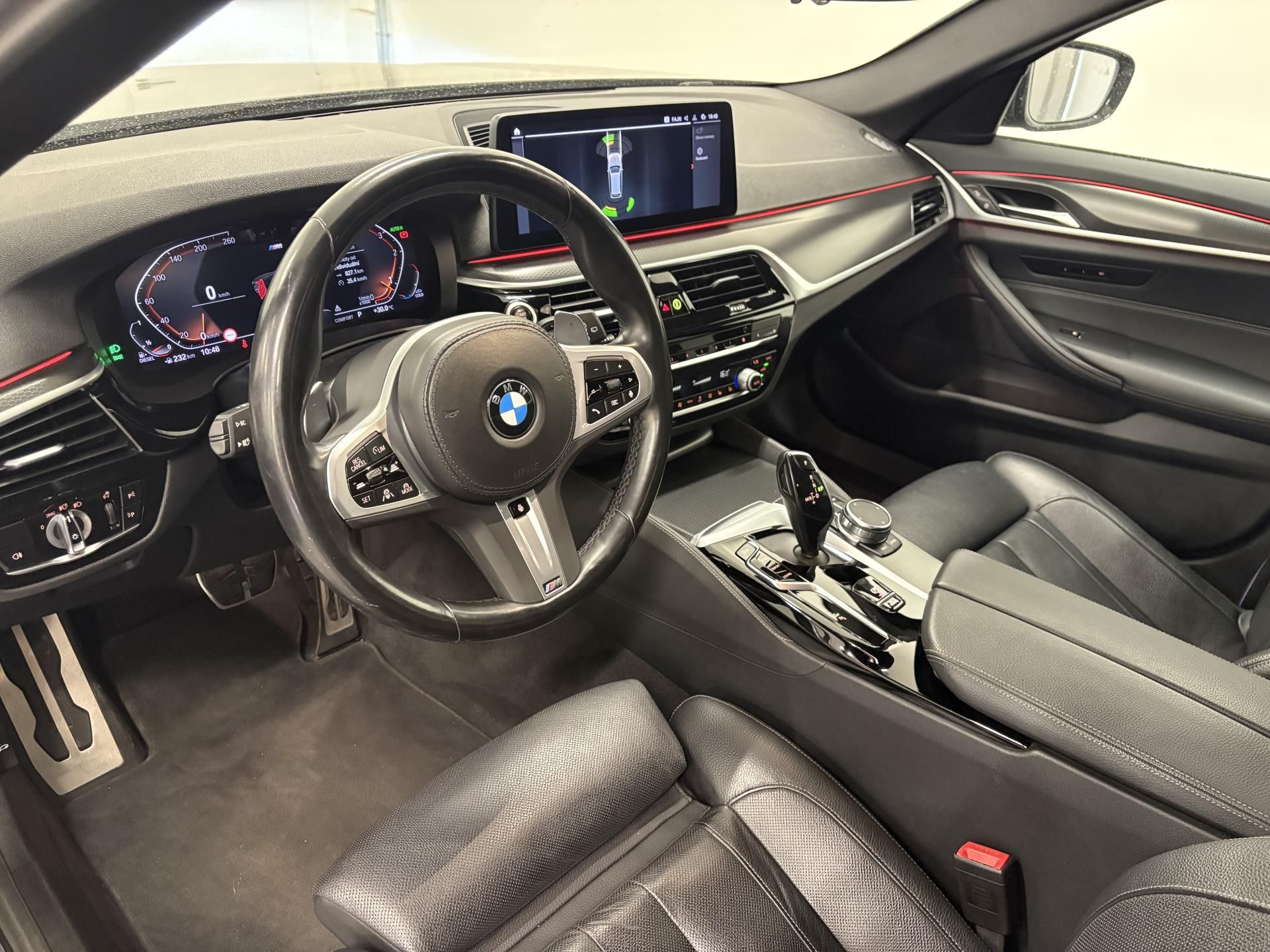 BMW Řada 5, 520d xDrive, Mpaket PRO - fotka 6