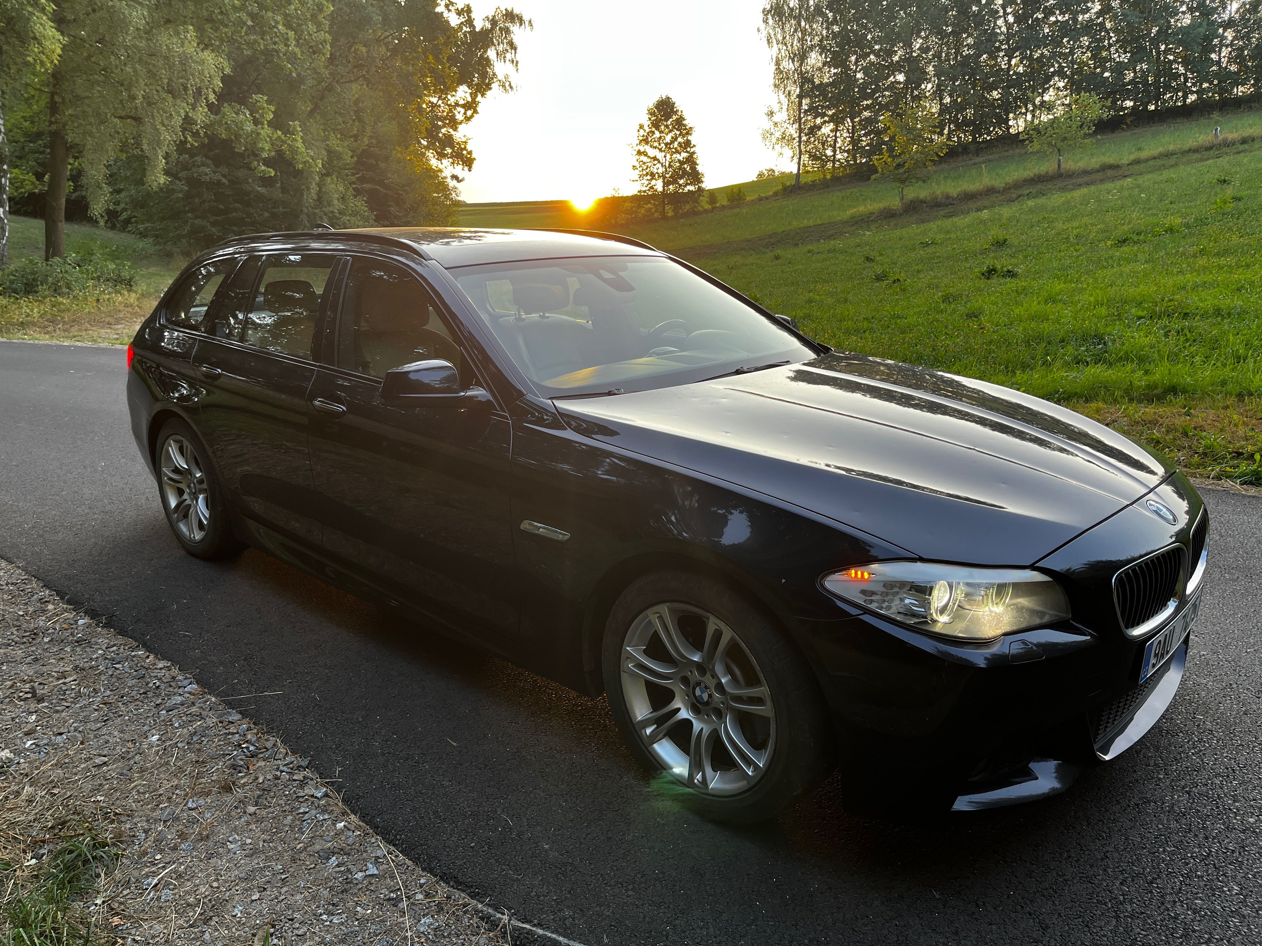 BMW Řada 5, BMW 525d (F11) M packet - fotka 2