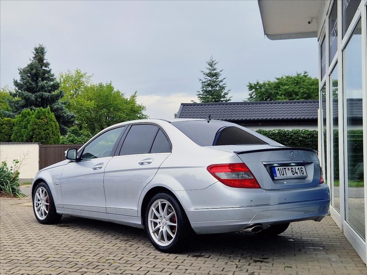 Mercedes-Benz Třídy C, 2,2 CDI AVANTGARDE MAN TOPSTAV - fotka 3
