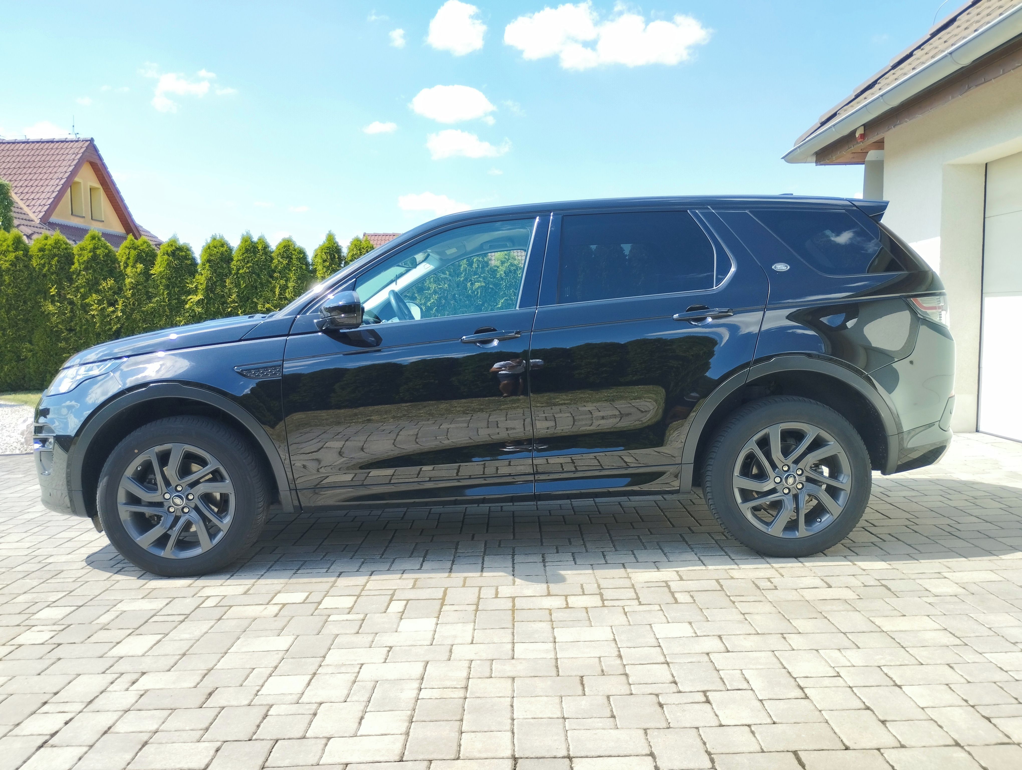 Land Rover Discovery Sport, 2.0 D 4WD R-DYNAMIC - fotka 4