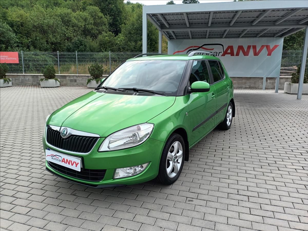 Škoda Fabia, 1,2 TSI,KLIMA,TZ,VÝHŘEV,KOLA
