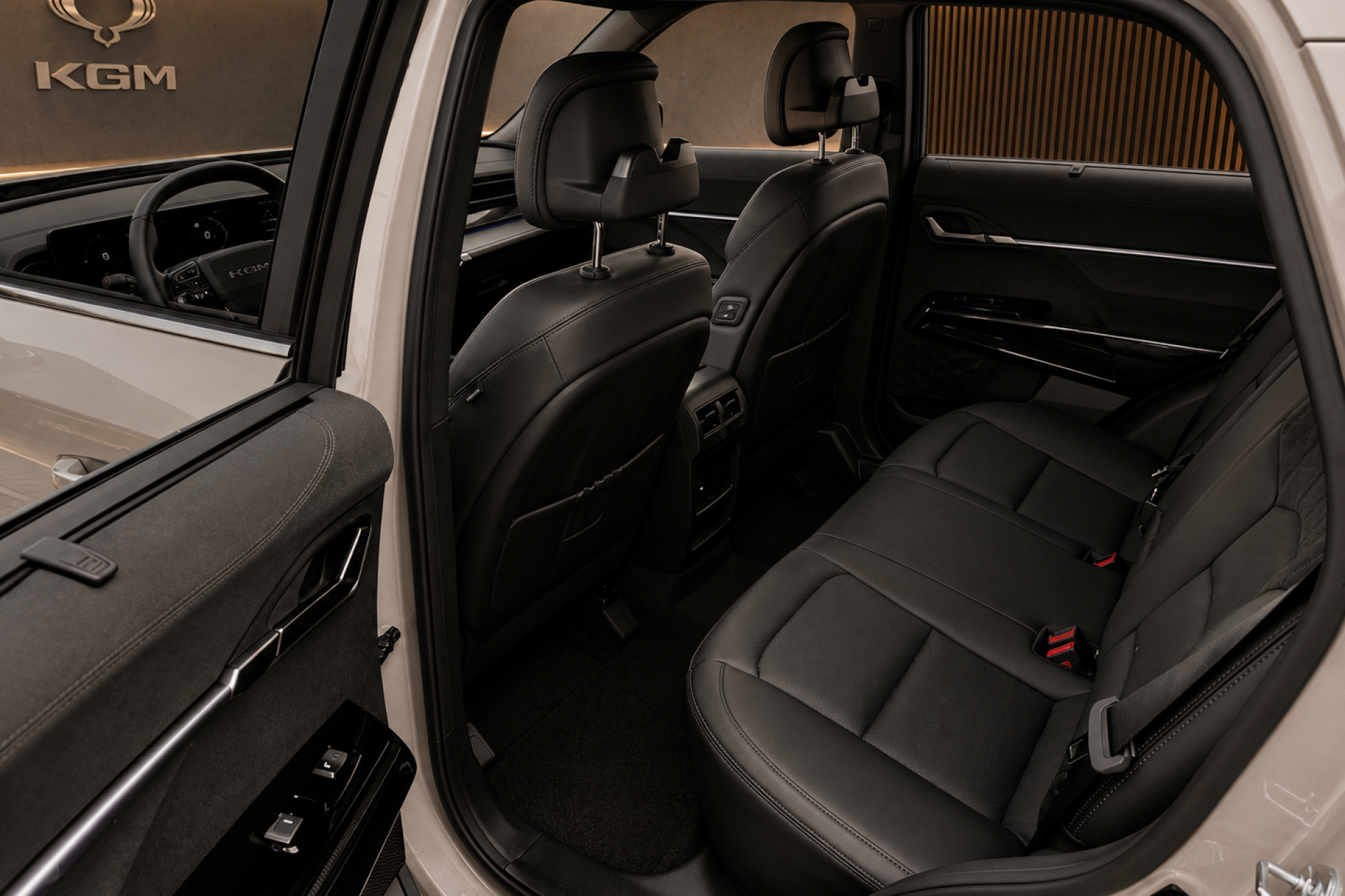 SsangYong Actyon, ACTYON HEV Premium Latte - fotka 6