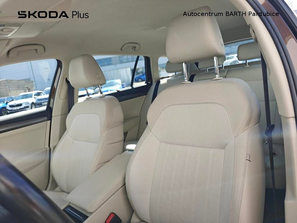 Škoda Superb, Combi / 2,0 TDI / 110 kW / Sty - fotka 6