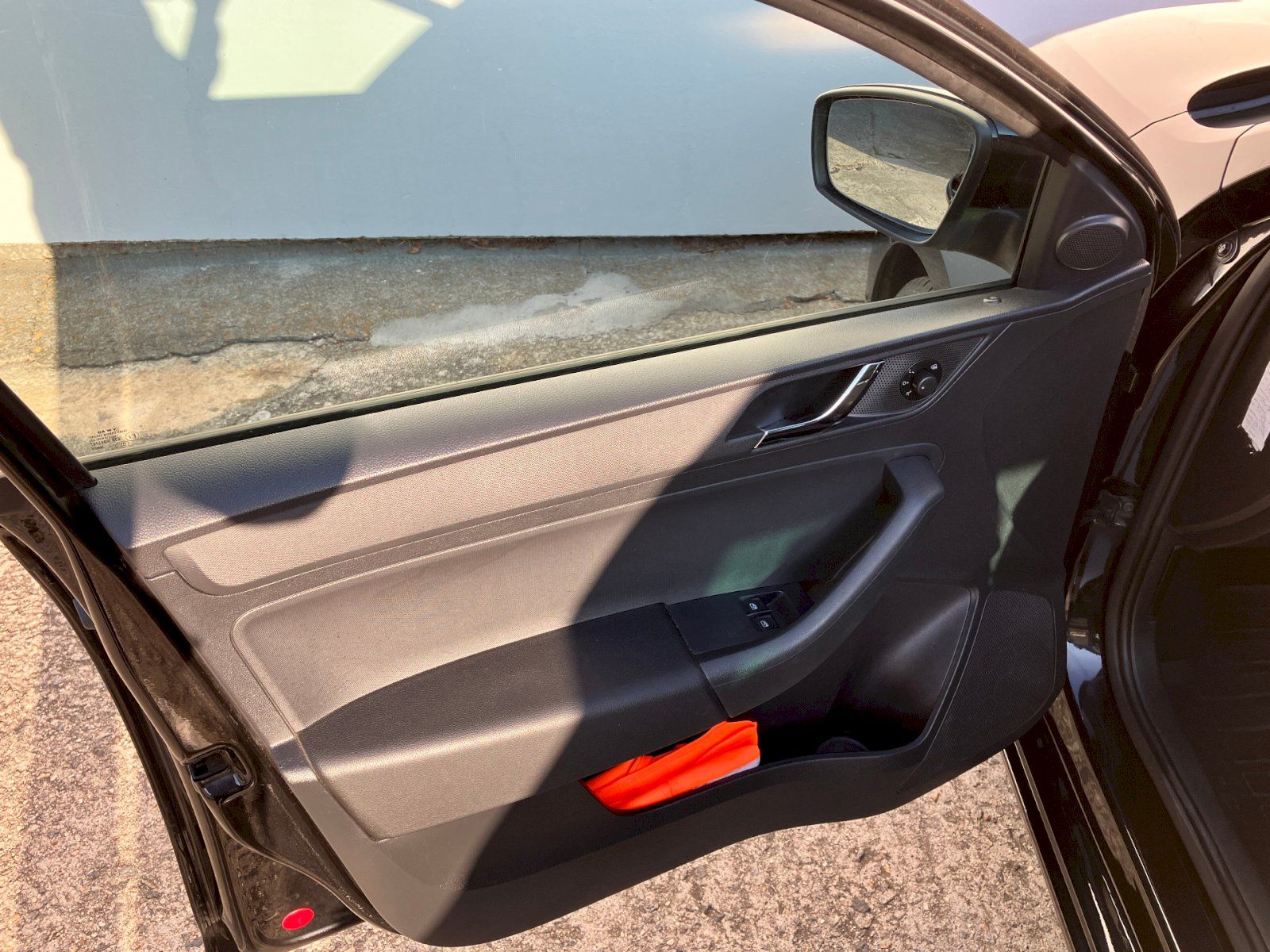 Škoda Rapid, 1.2TSI / 66kW AMB + zim kola - fotka 6
