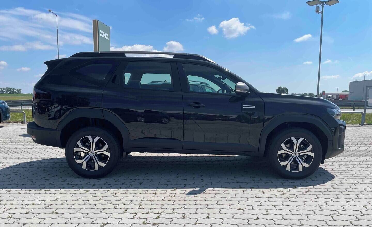 Dacia Bigster, Journey Hybrid 155 1,8 115 kW - fotka 5