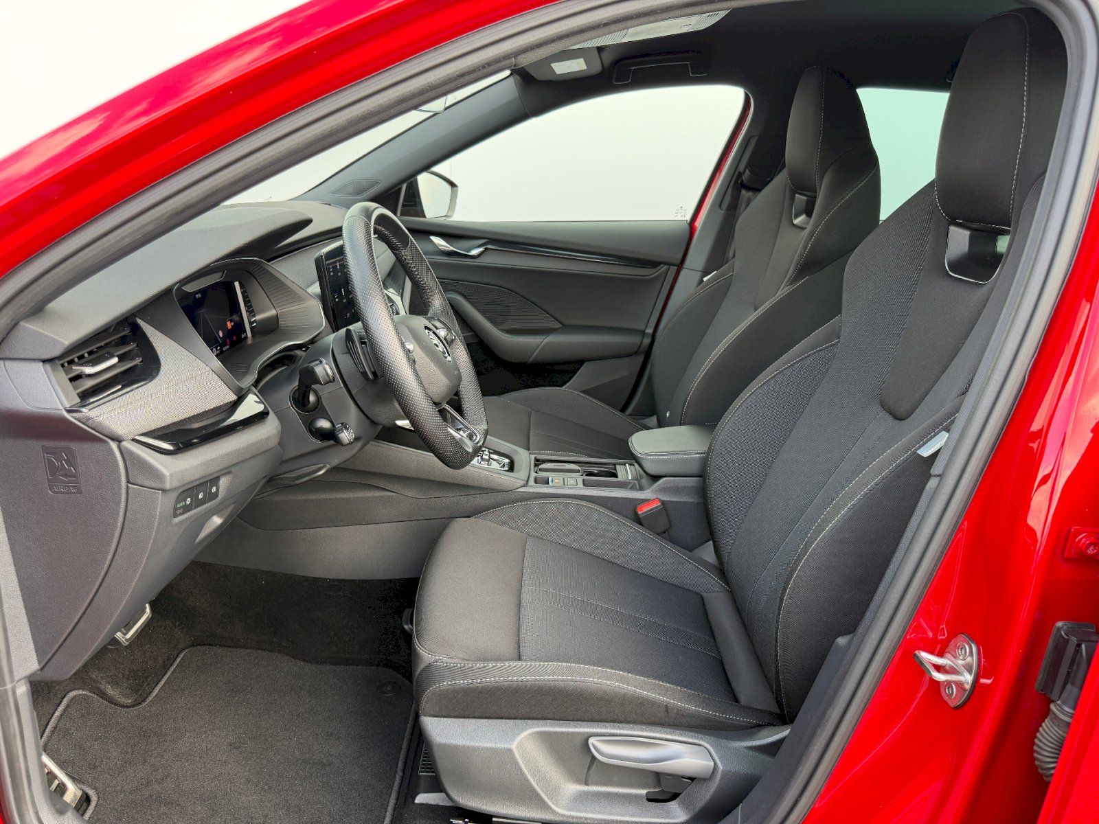 Škoda Octavia, 1.5 TSI 110kW SportLine DSG DC - fotka 5