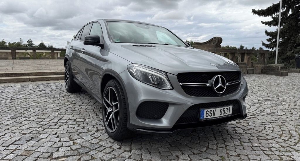 Mercedes-Benz GLE, AMG Line – panoramatická střec - fotka 5