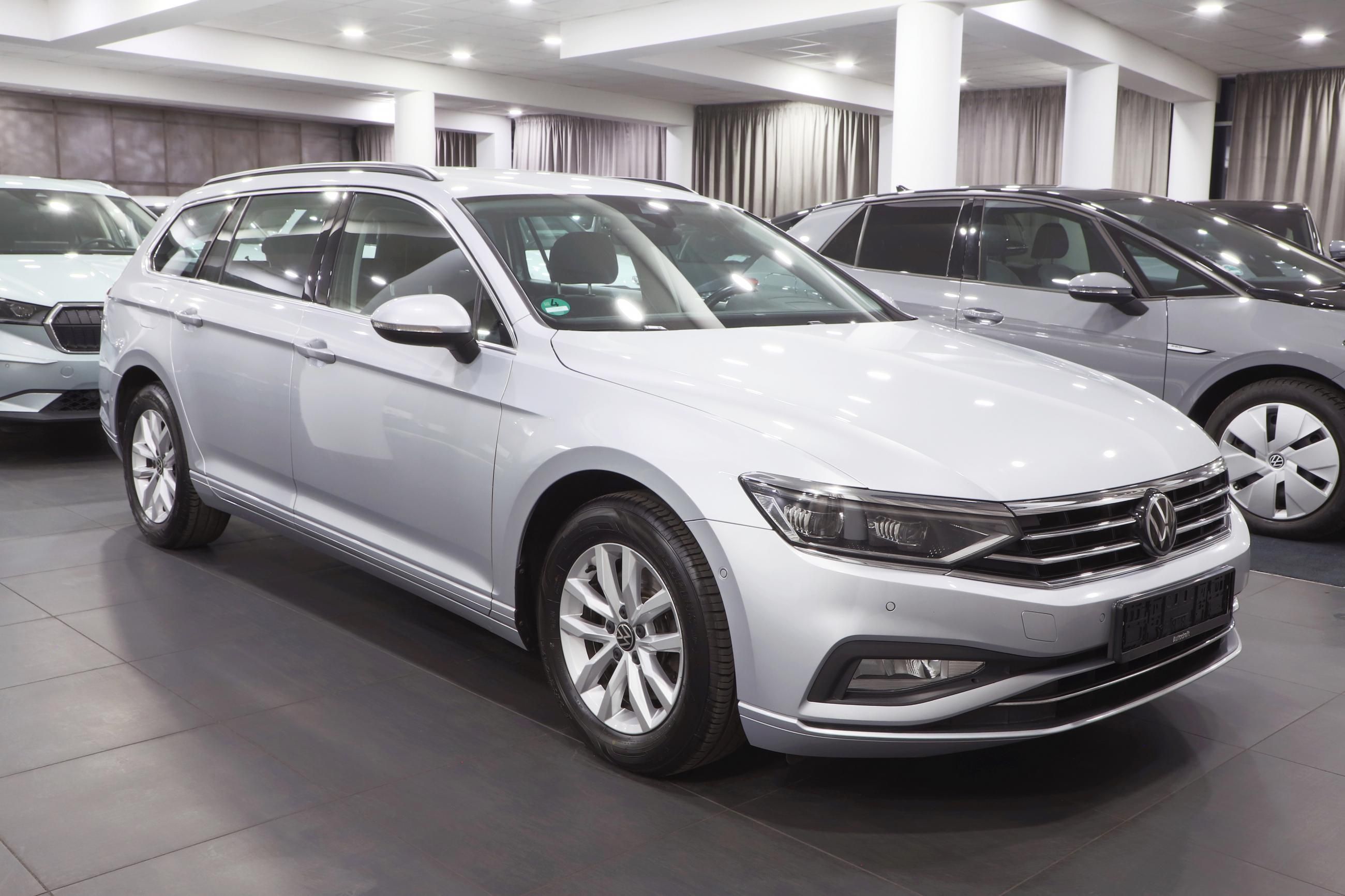 Volkswagen Passat, TDI 110kW DSG / Tažné / Matrix