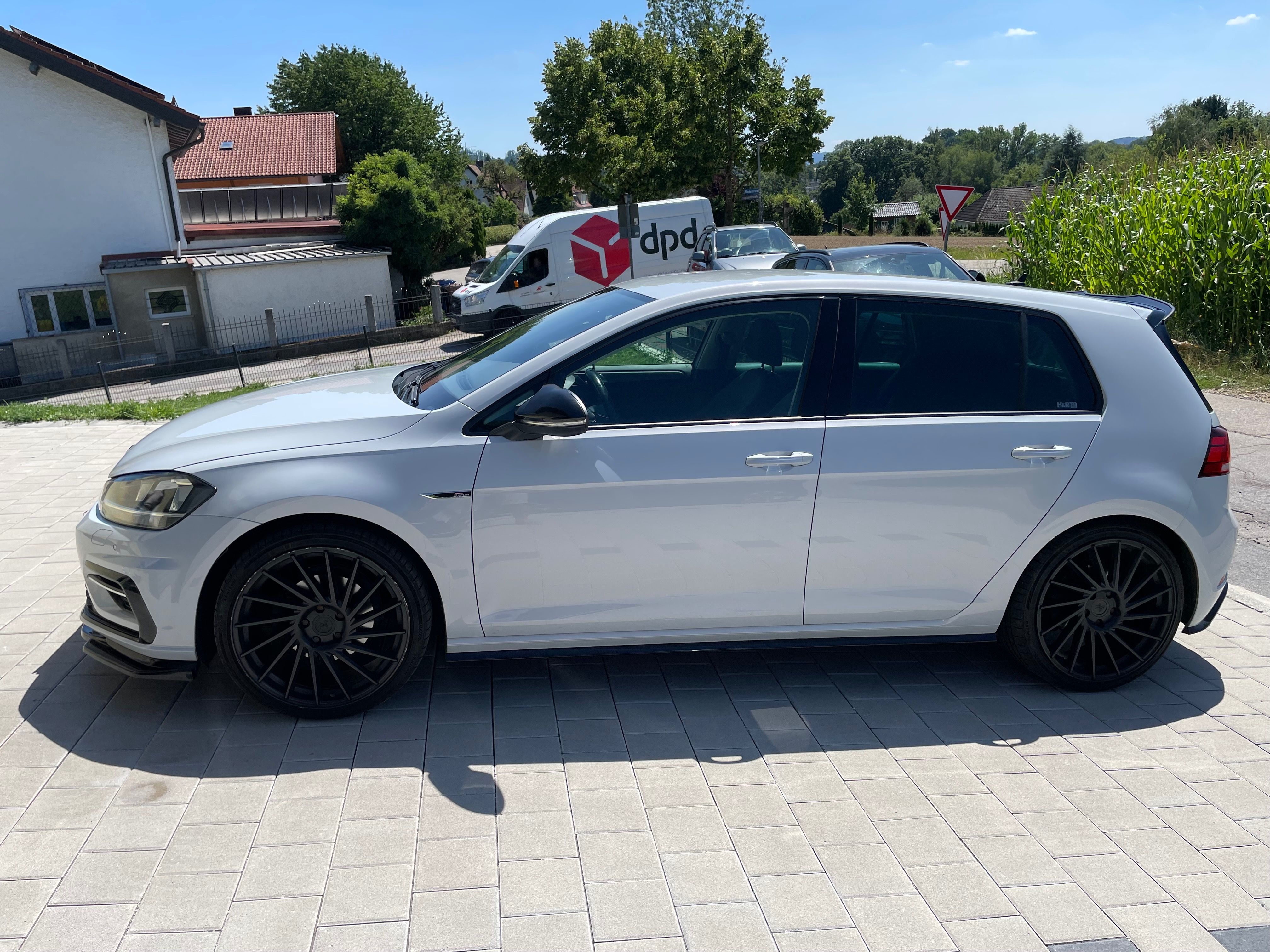 Volkswagen Golf, 1,4 TSI R-LINE FACELIFT - fotka 5