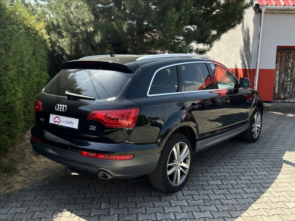 Audi Q7, 3,0 TDi QUATTRO 7-MÍST - fotka 5
