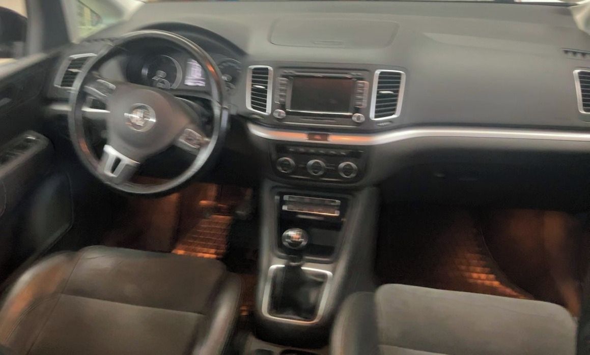Volkswagen Sharan, 2.0Tdi130KW 7-MÍST HIGH.ALCANT - fotka 4